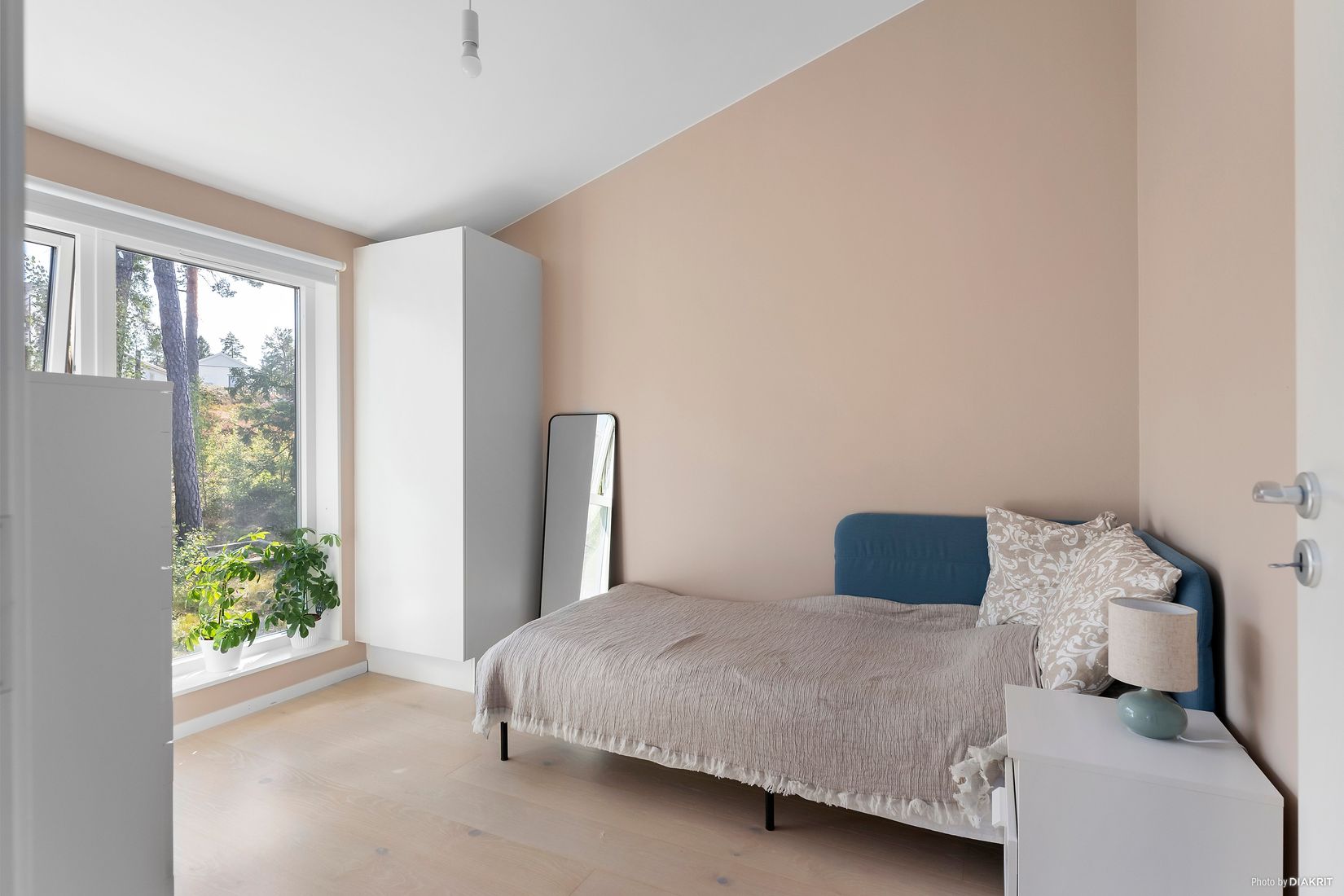 Radhus, Lunnarevägen 37B, Länna, Huddinge