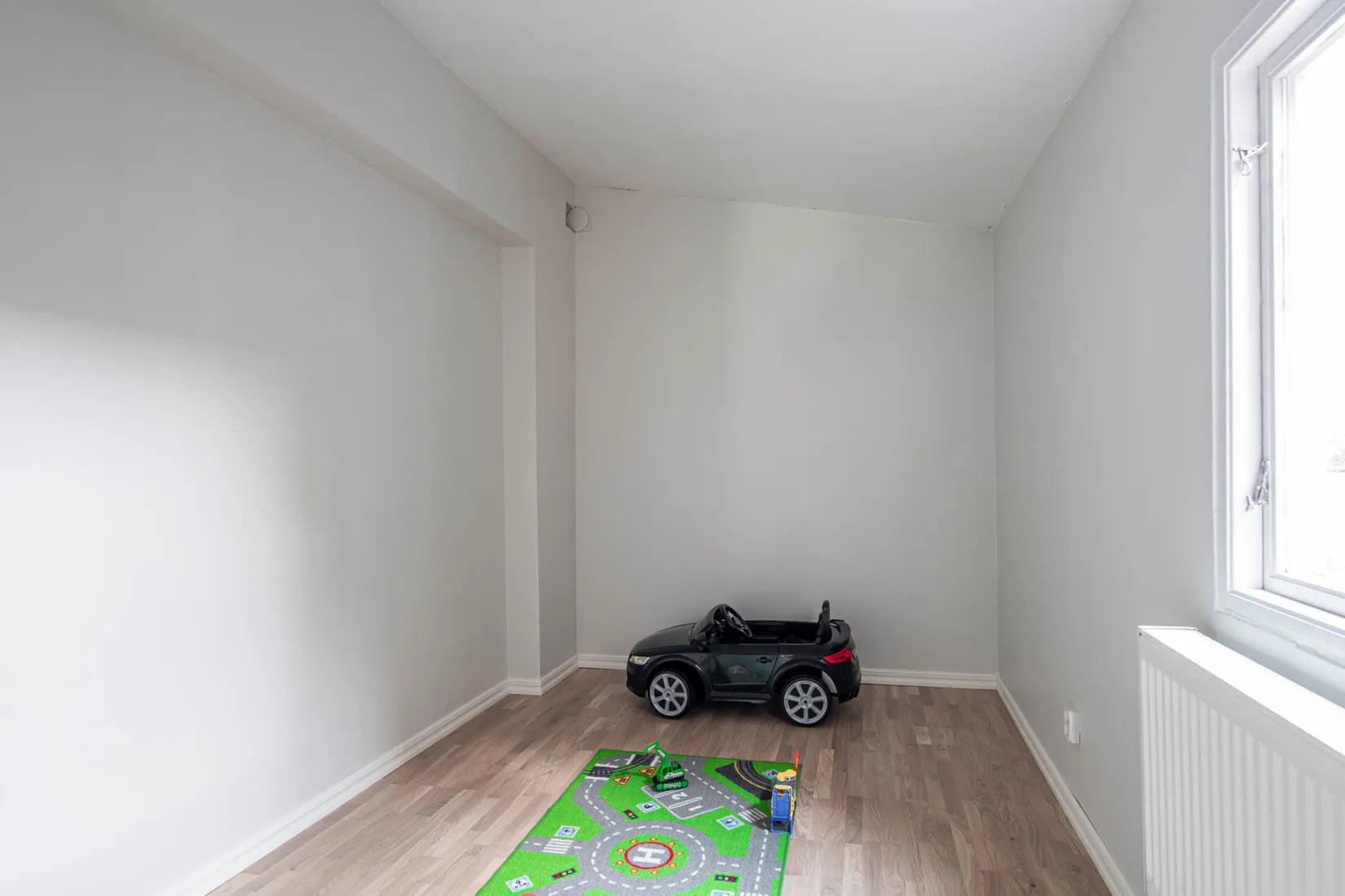 Radhus, Skomakarvägen 2H, Lundby, Eskilstuna