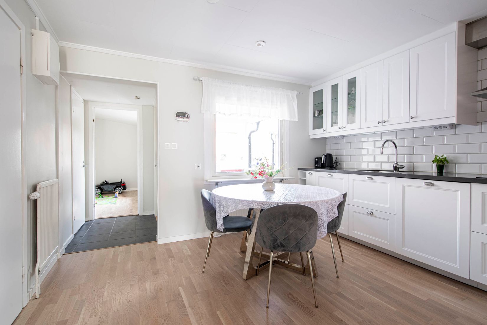 Bostadsrätt, Radhus, Skomakarvägen 2H, Lundby, Eskilstuna