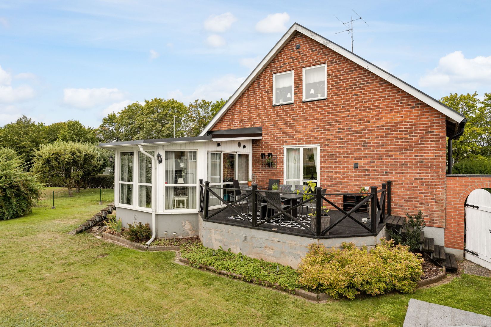 Villa, Sköttningsvägen 1, Centrum, Falköping