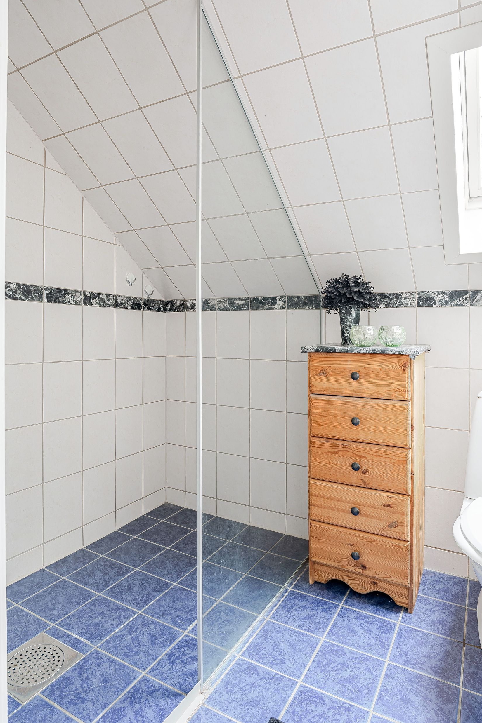 Villa, Sköttningsvägen 1, Centrum, Falköping