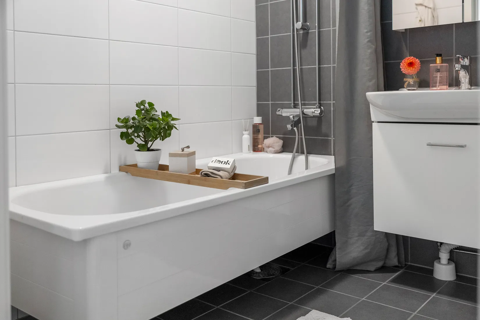 Bostadsrätt, Radhus, Tvärstigen 29, Ekeberg, Lilla Edet