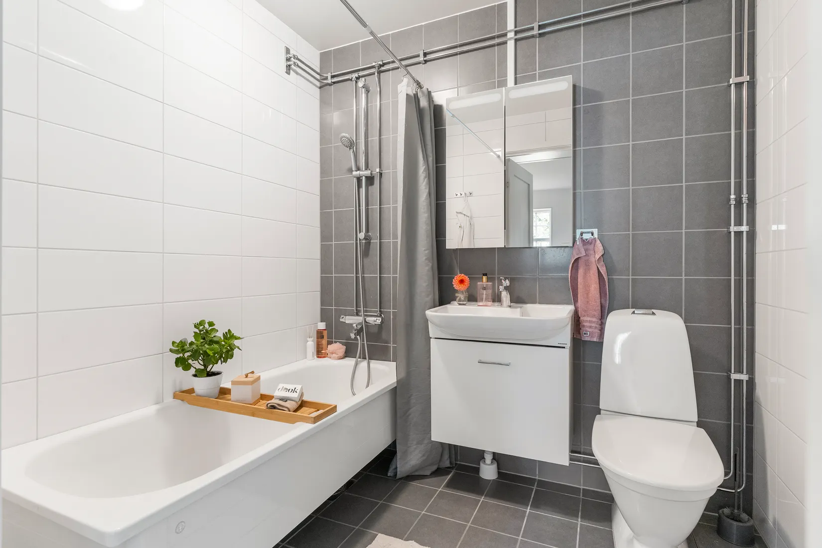 Bostadsrätt, Radhus, Tvärstigen 29, Ekeberg, Lilla Edet