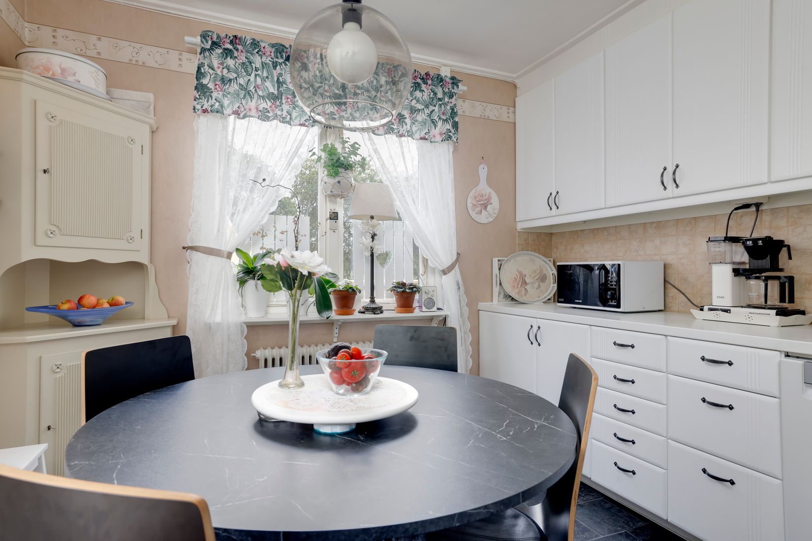 Villa, Västra Bangatan 36, Via, Kumla