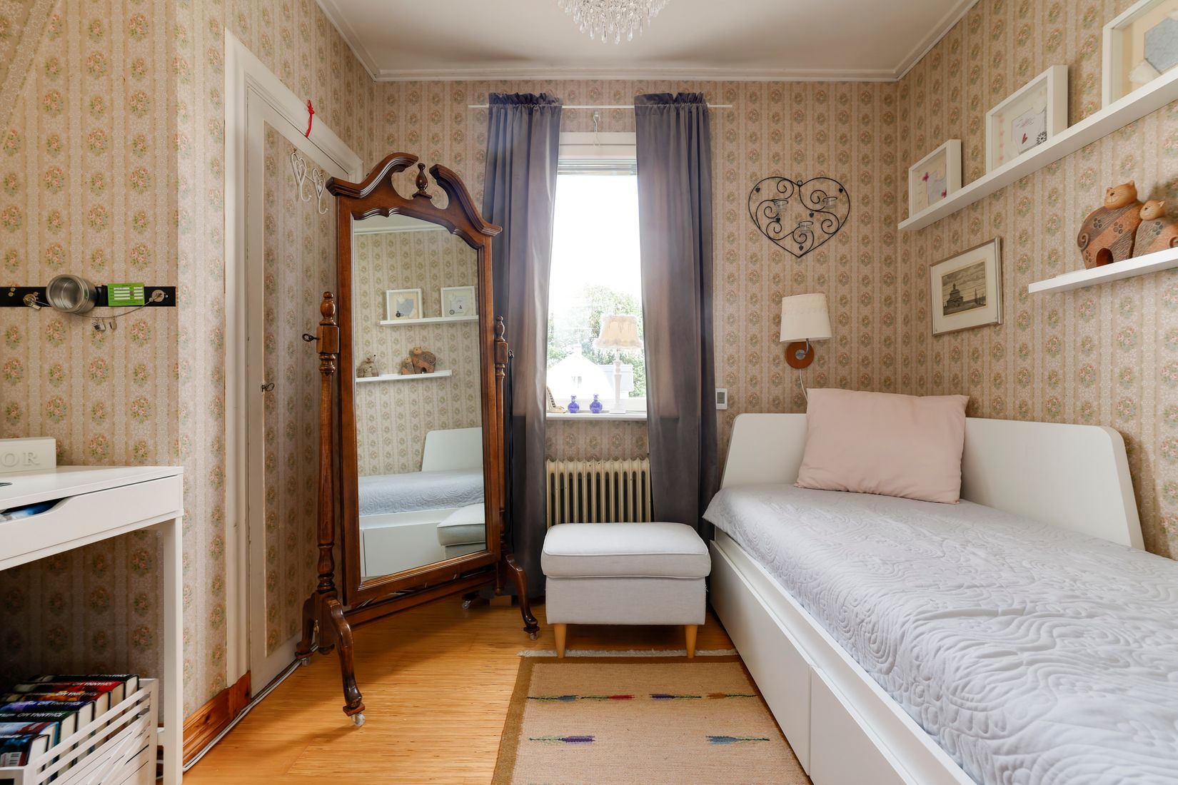 Villa, Västra Bangatan 36, Via, Kumla