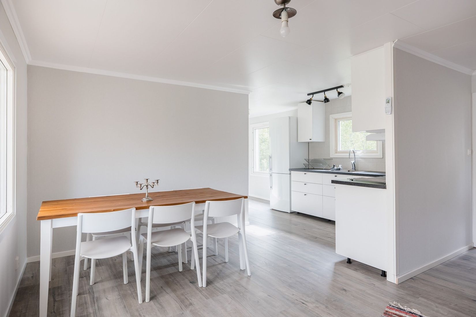 Villa, Norra Kedum Smörblomman 3, Marbogården, Lidköping