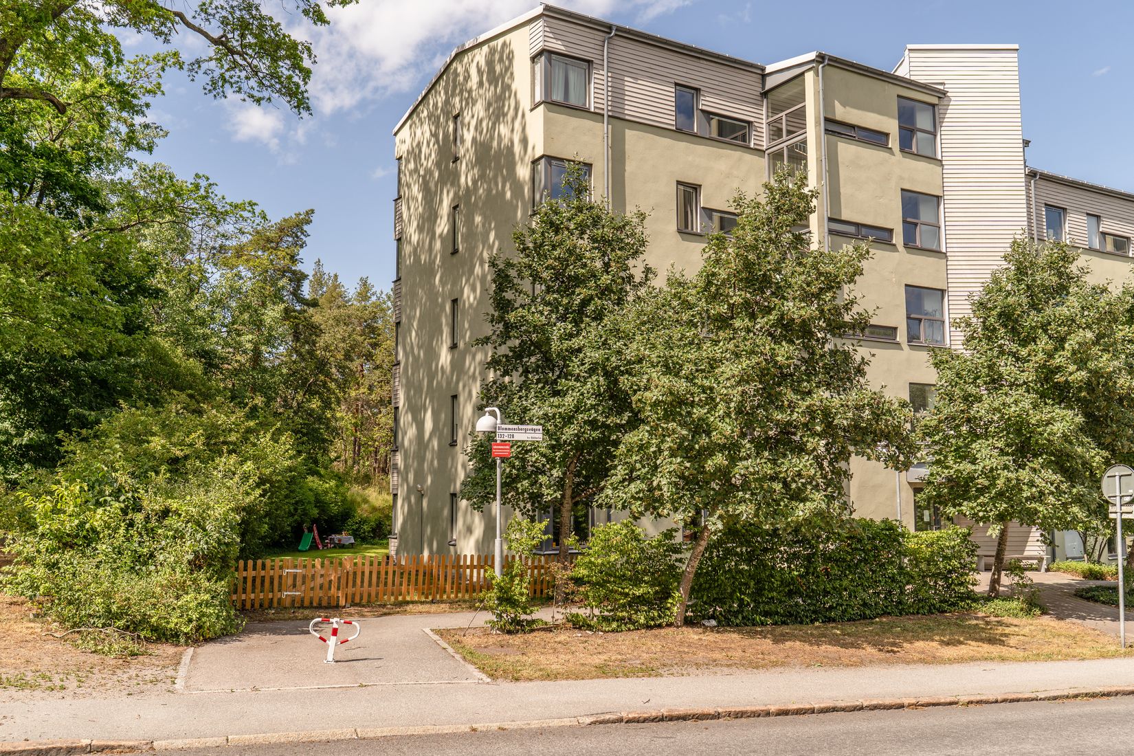 Bostadsrätt, Blommensbergsvägen 132, Aspudden, Stockholm