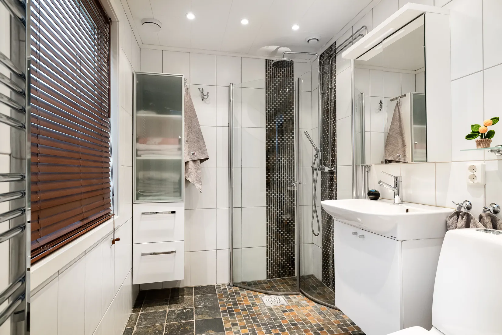 Villa, Stadsvägen 18, Rynninge, Örebro