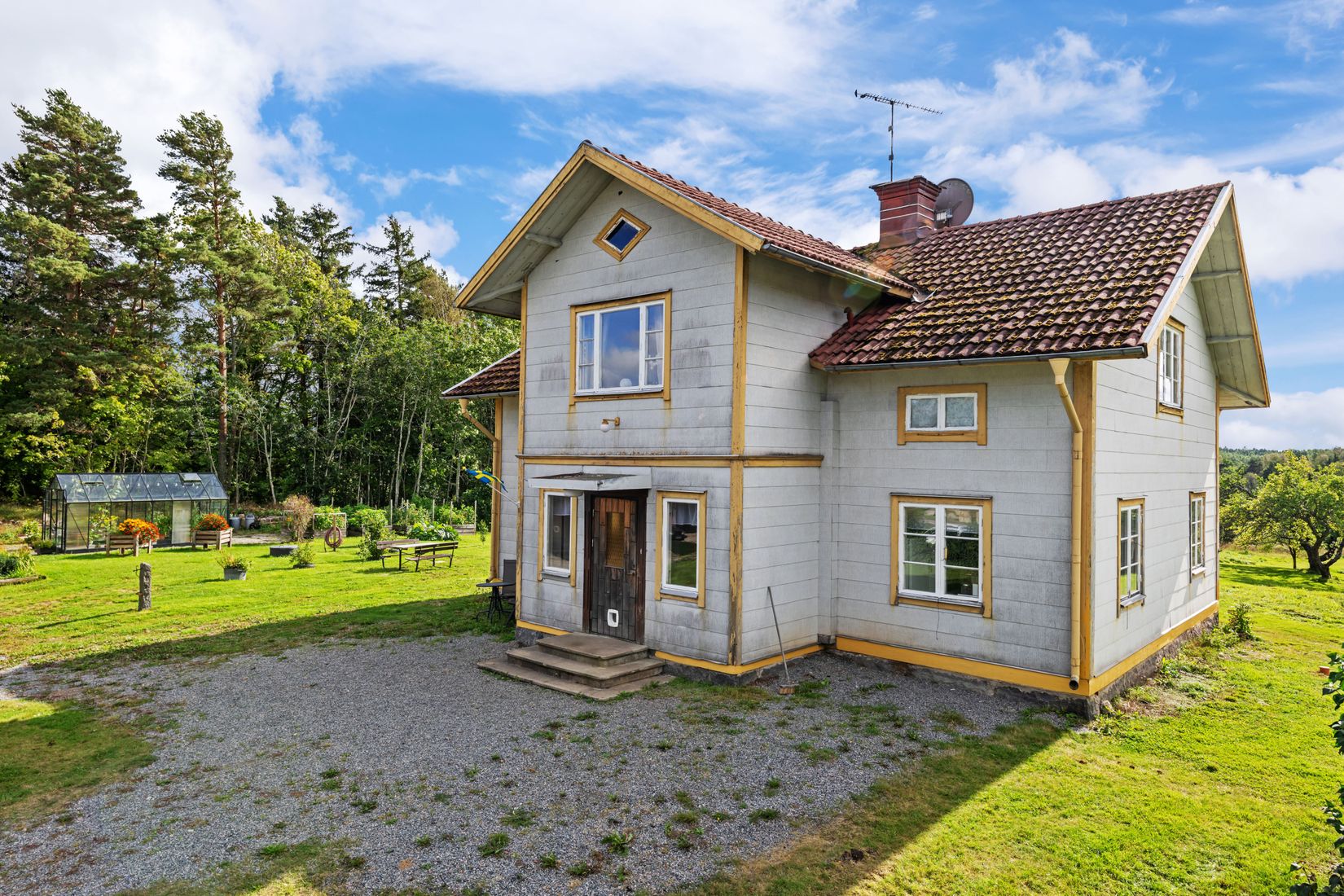 Gård/Skog, Ösbyvägen 8 & 10, Roslags-Bro, Norrtälje