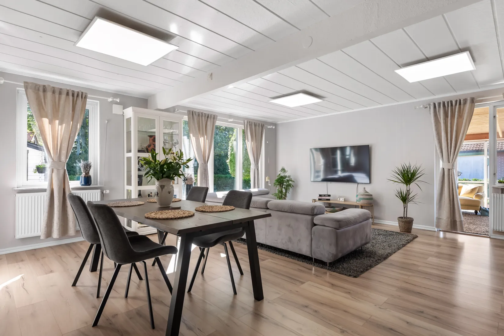 Villa, Klockaregatan 6, Väsby, Höganäs