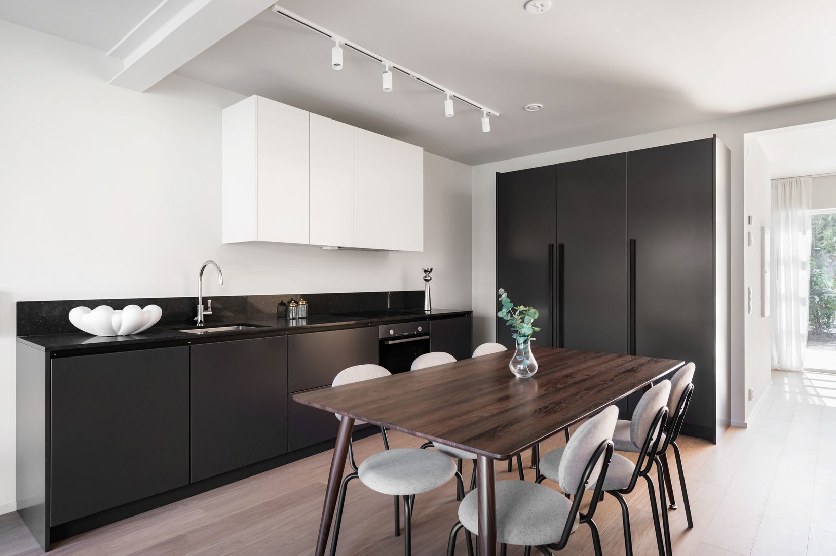 Radhus, Assurs väg 30, Bro Mälarstad, Upplands-Bro