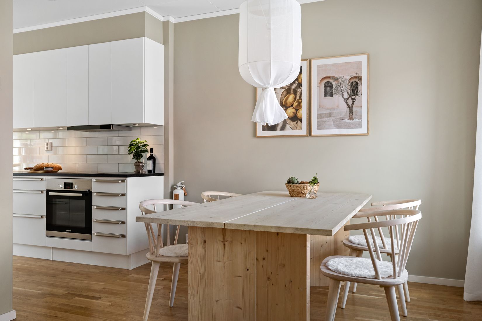 Bostadsrätt, Radhus, Klockarebovägen 36, Bålsta Frösundavik, Håbo