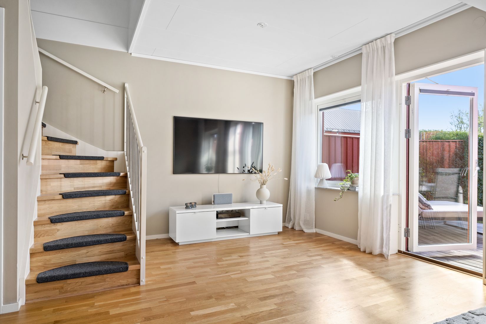 Bostadsrätt, Radhus, Klockarebovägen 36, Bålsta Frösundavik, Håbo