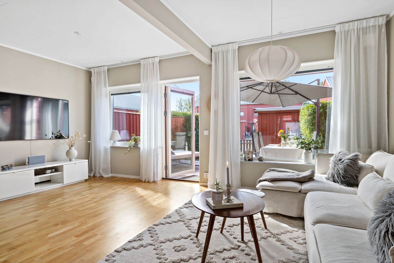 Bostadsrätt, Radhus, Klockarebovägen 36, Bålsta Frösundavik, Håbo