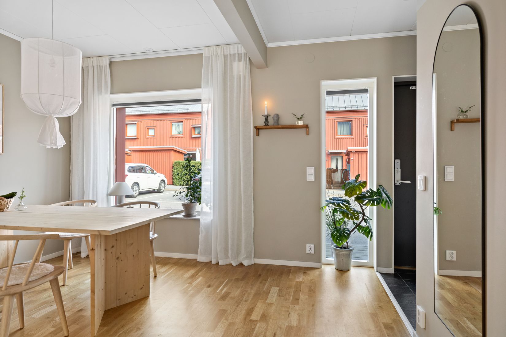 Bostadsrätt, Radhus, Klockarebovägen 36, Bålsta Frösundavik, Håbo