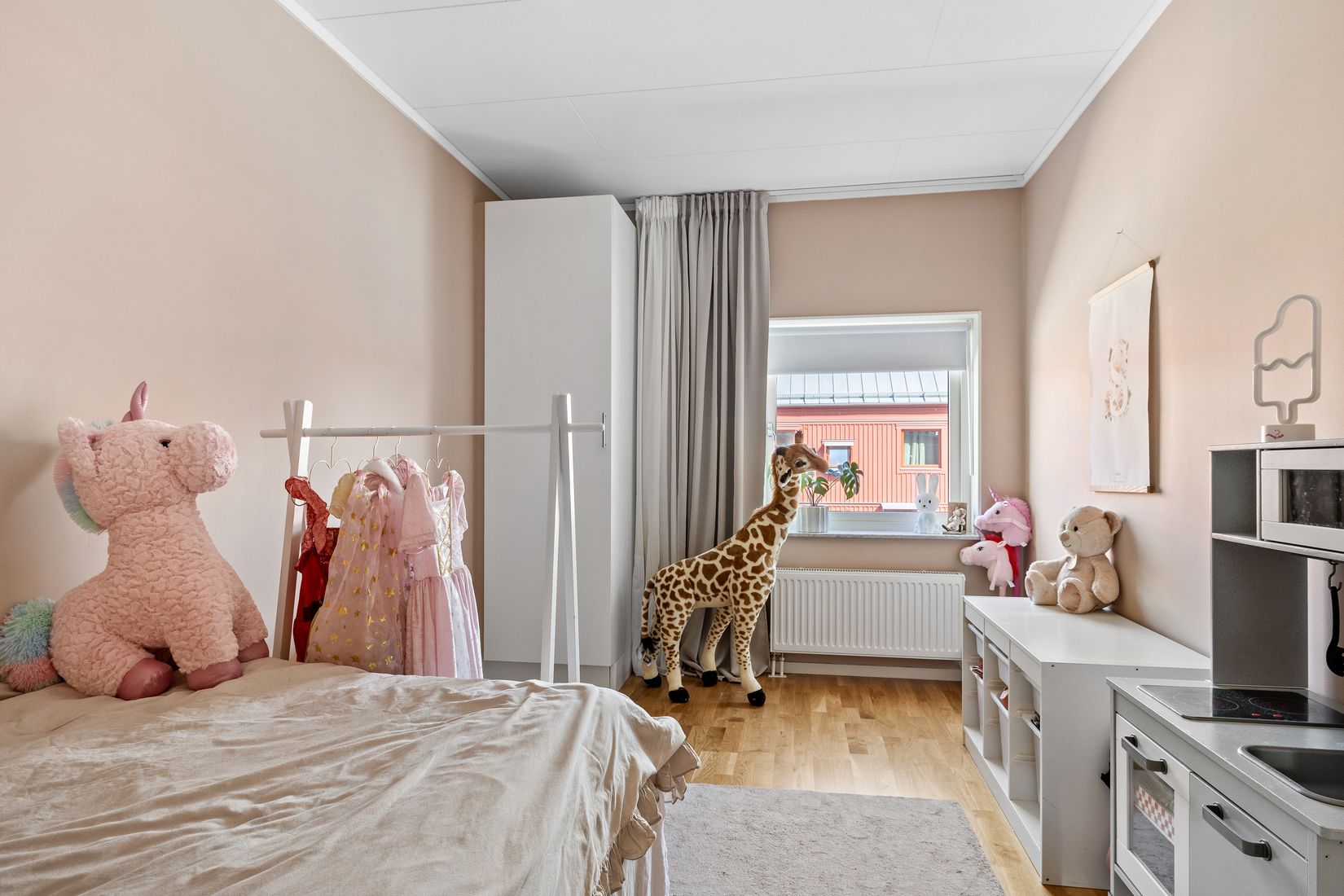 Bostadsrätt, Radhus, Klockarebovägen 36, Bålsta Frösundavik, Håbo