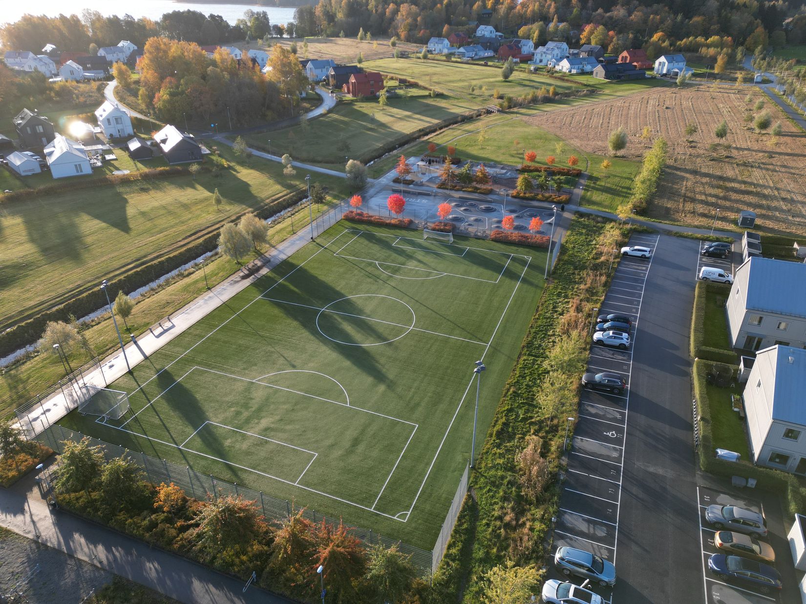 Bostadsrätt, Radhus, Granbacksvägen 25, Bålsta Frösundavik, Håbo