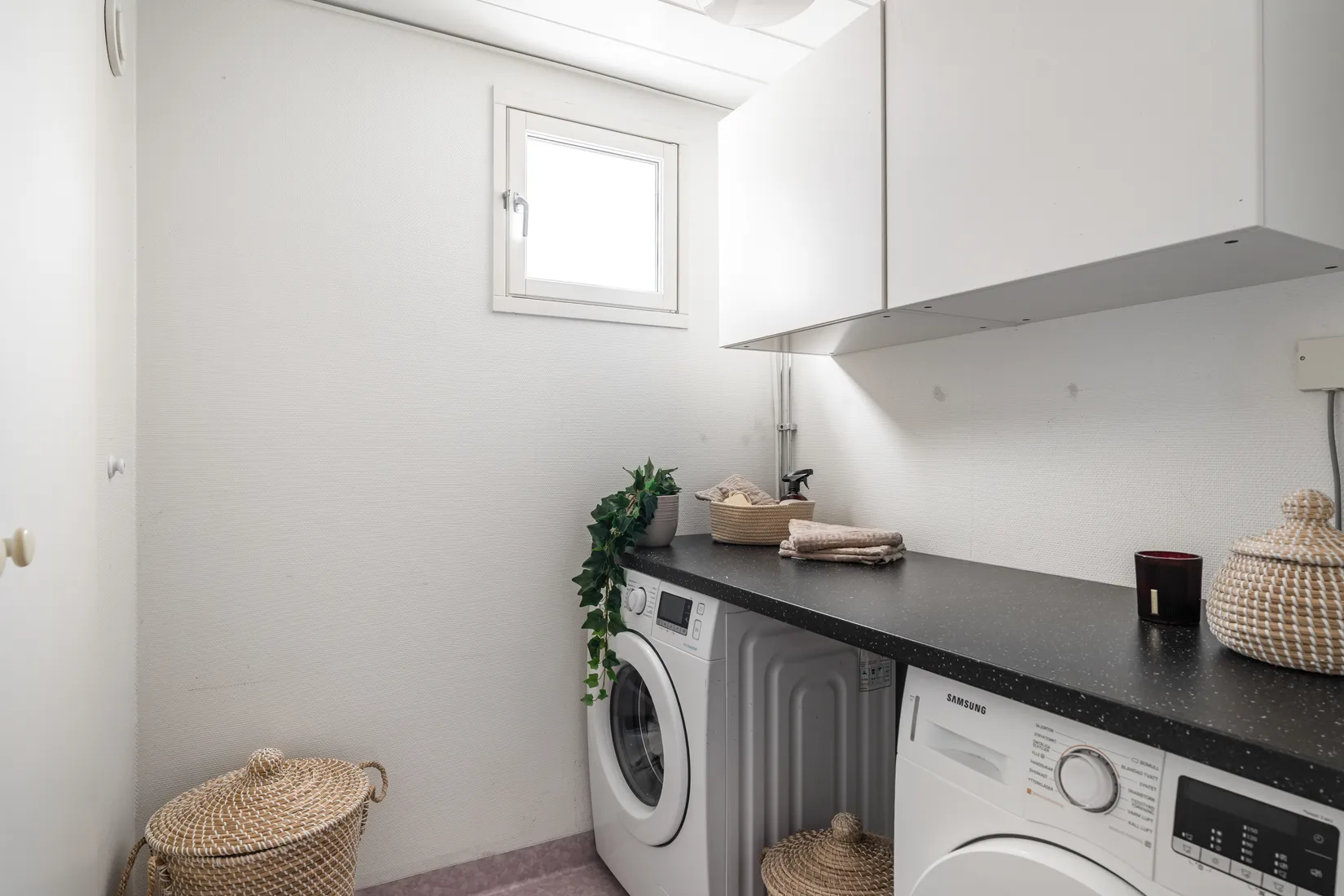 Bostadsrätt, Radhus, Hedenhösvägen 27, Solgård, Huddinge