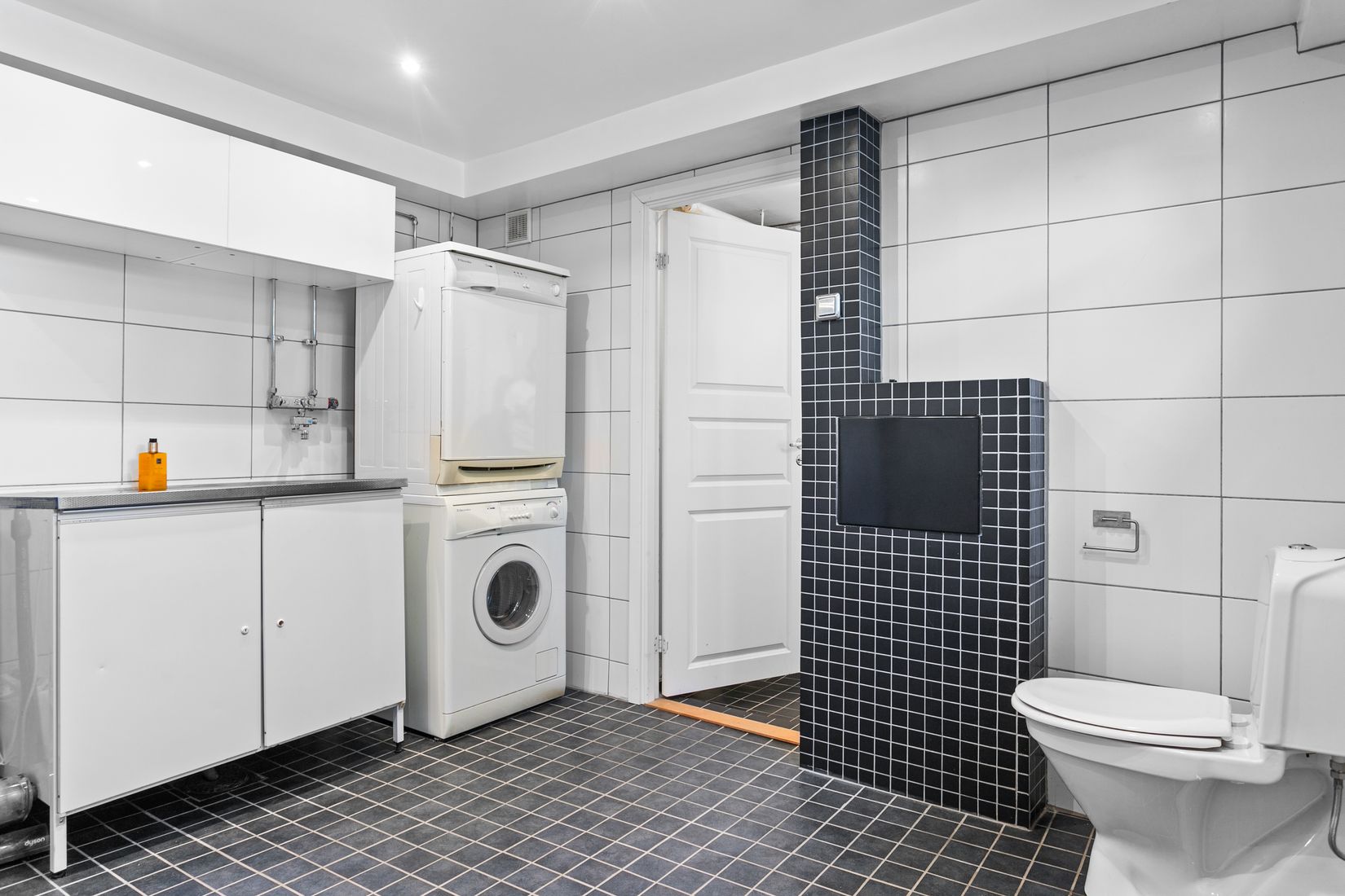 Villa, Åsvägen 27, Odenslunda, Upplands Väsby