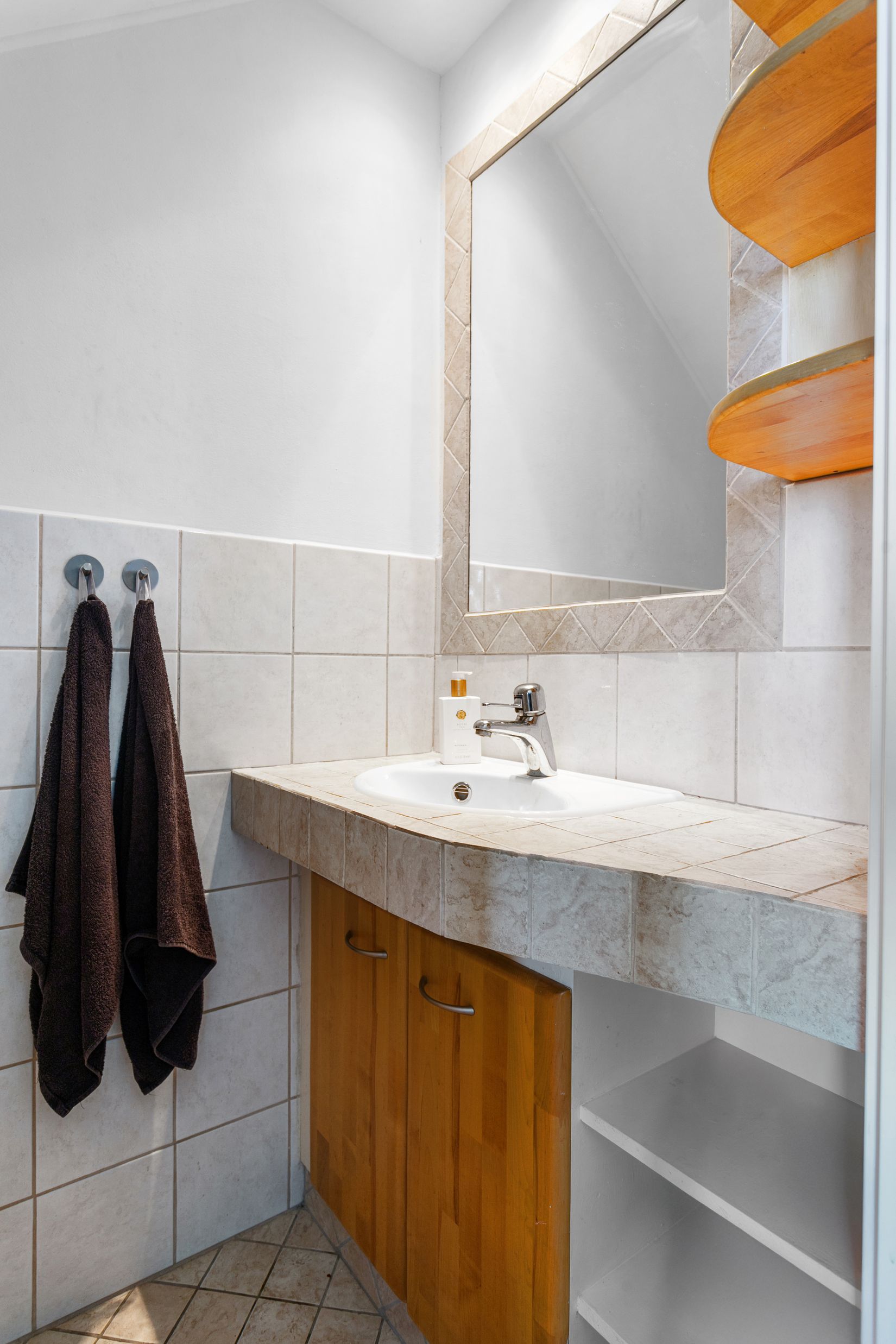 Villa, Åsvägen 27, Odenslunda, Upplands Väsby