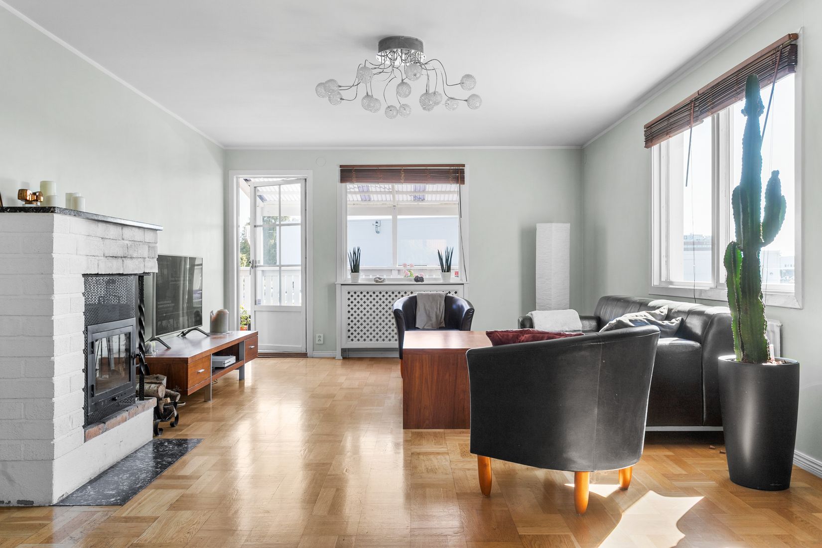 Villa, Åsvägen 27, Odenslunda, Upplands Väsby