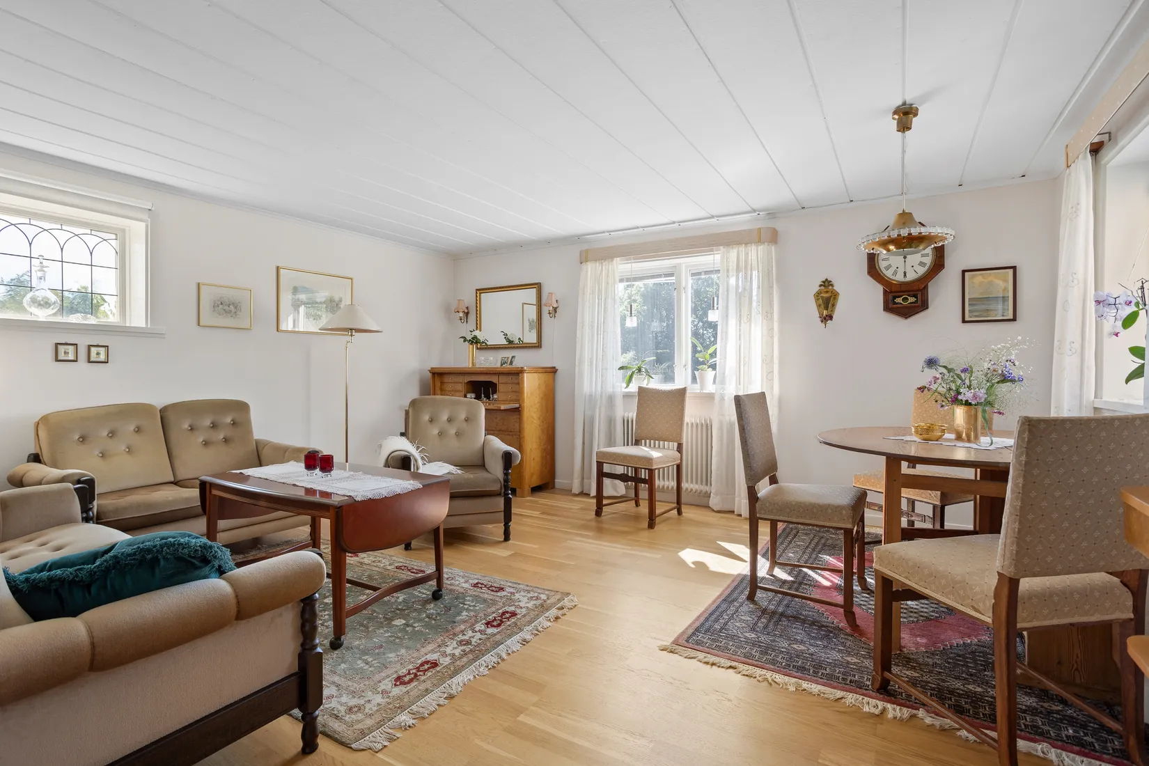 Villa, Hovgården Klockargården 7, Adelsö, Ekerö