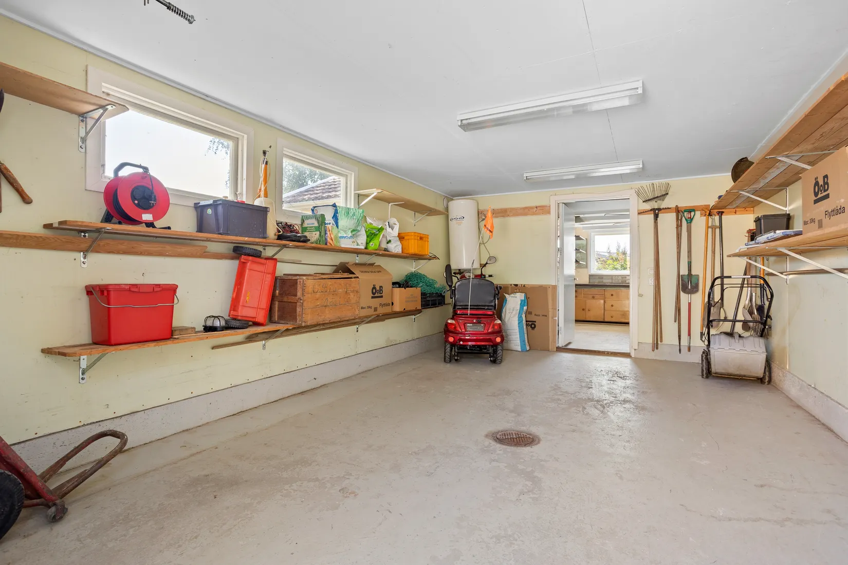 Villa, Hovgården Klockargården 7, Adelsö, Ekerö