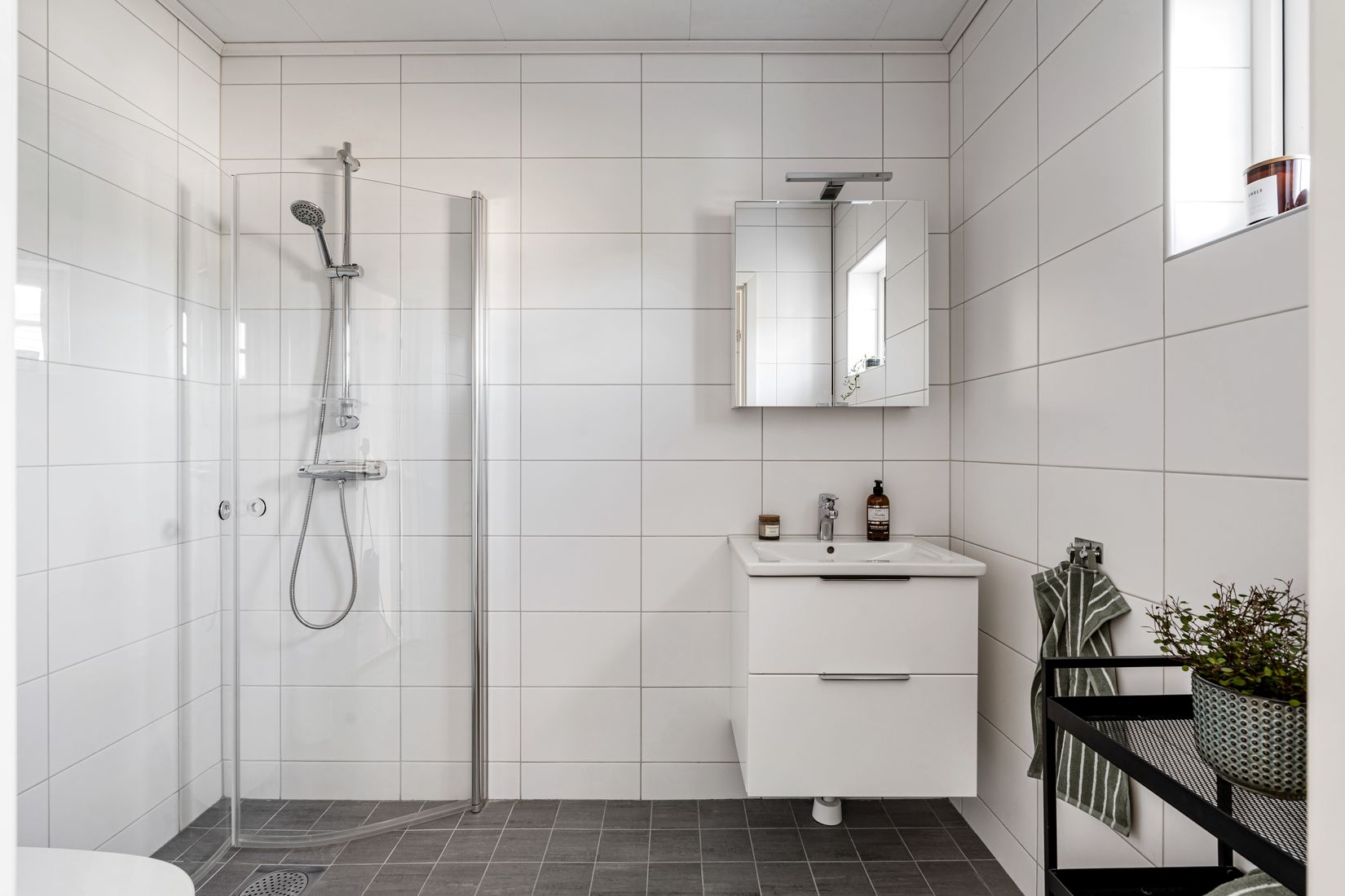 Bostadsrätt, Radhus, KAVELDUNSVÄGEN 2L, Löttingelund, Täby