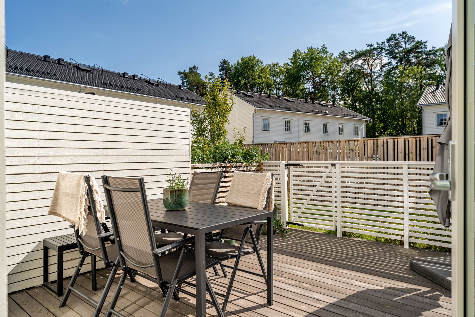 Bostadsrätt, Radhus, KAVELDUNSVÄGEN 2L, Löttingelund, Täby