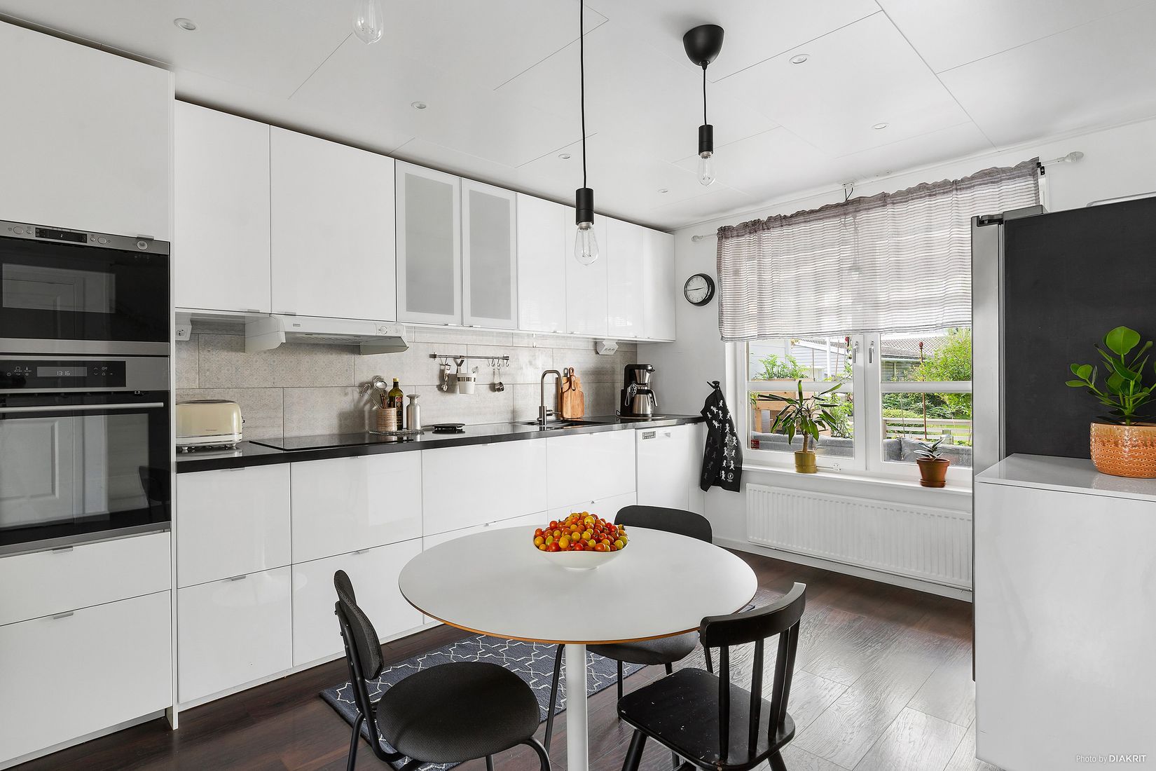 Radhus, Lantgårdsvägen 95, Viby, Sollentuna