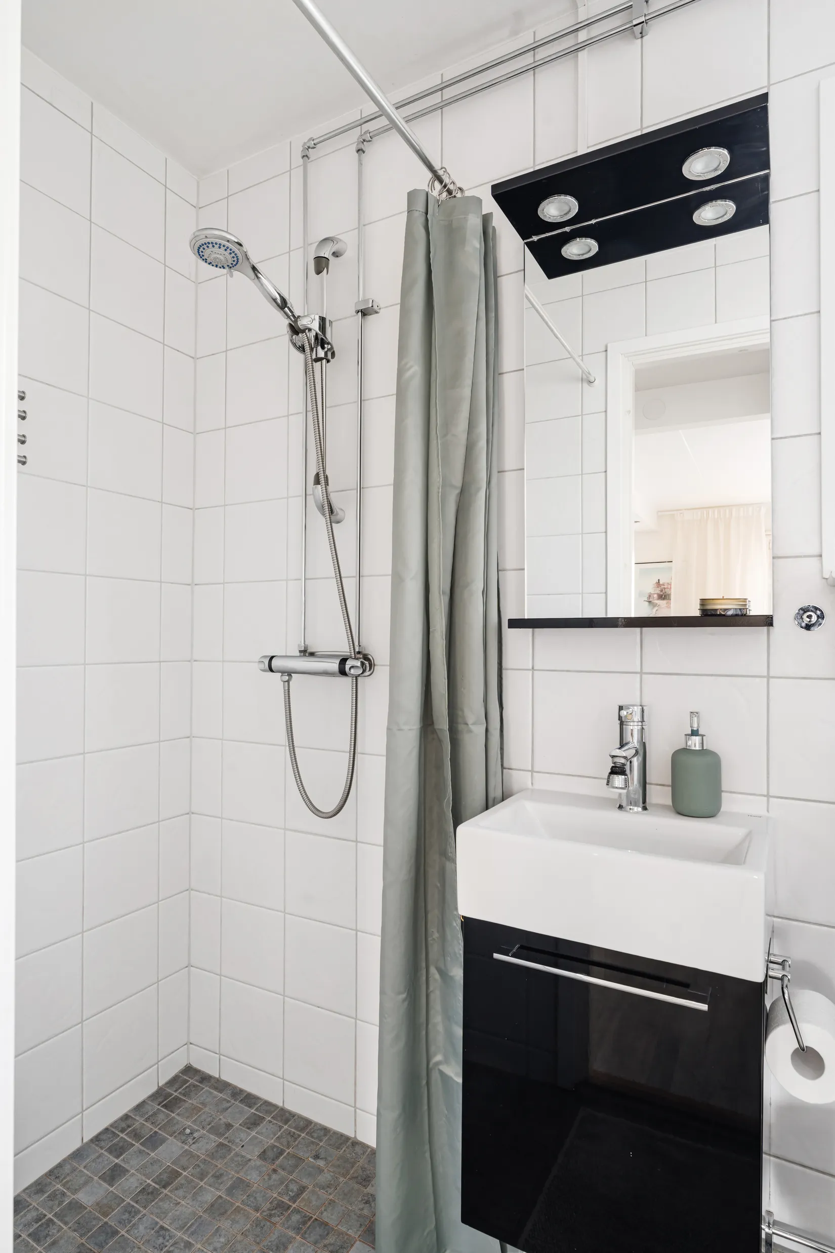 Villa, Radhus, ALBERT MÅLARES VÄG 9D, Täby kyrkby, Täby