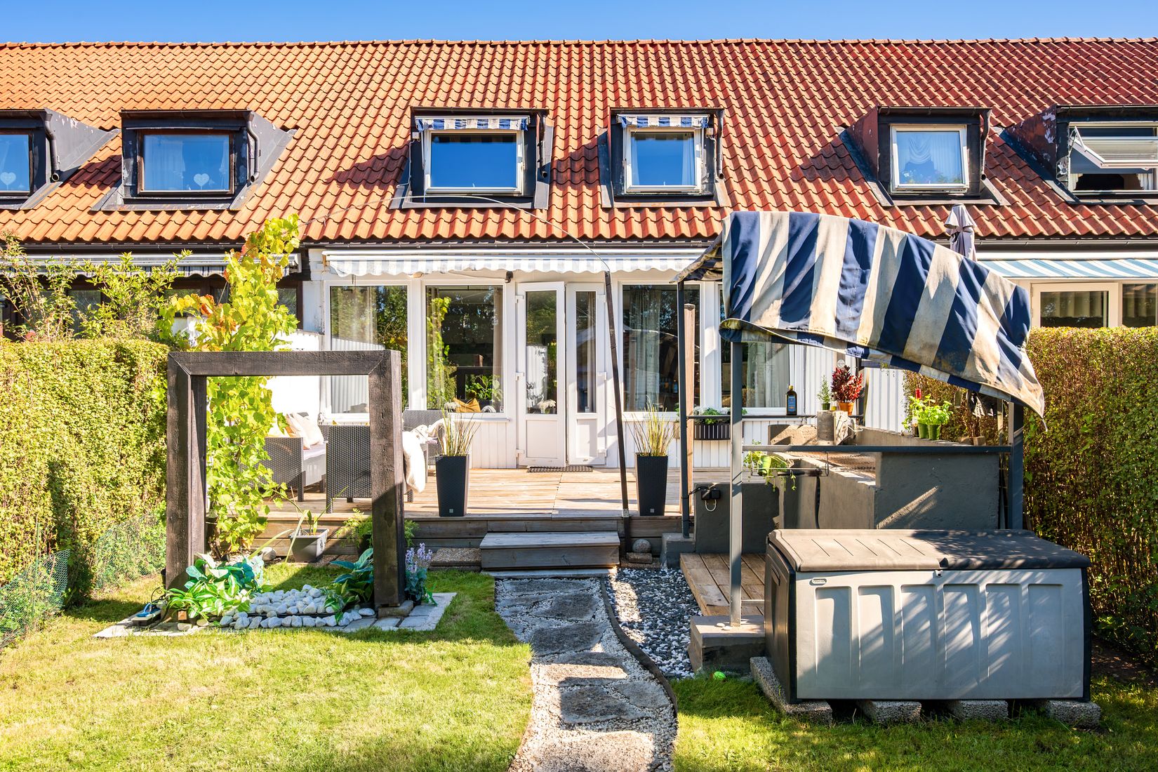 Villa, Radhus, Dramatikgatan 13, Hisings Backa, Göteborg