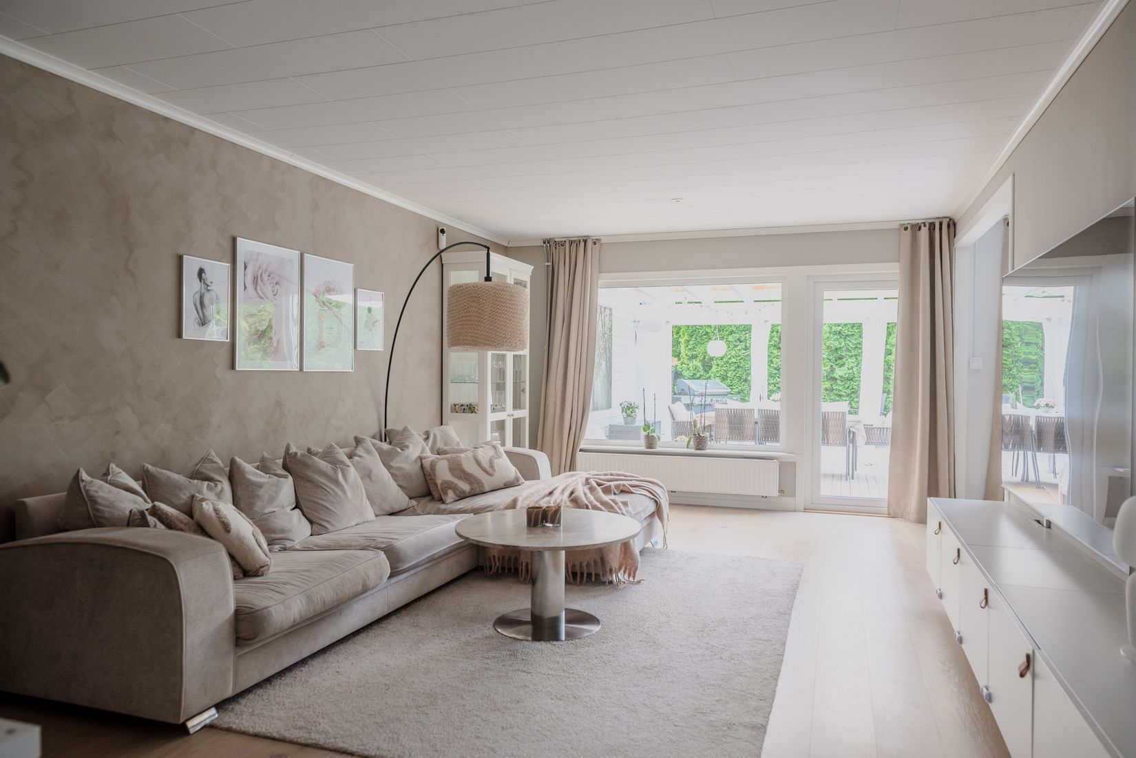 Villa, Radhus, Dyarnevägen 4, Bålsta Mansängen, Håbo