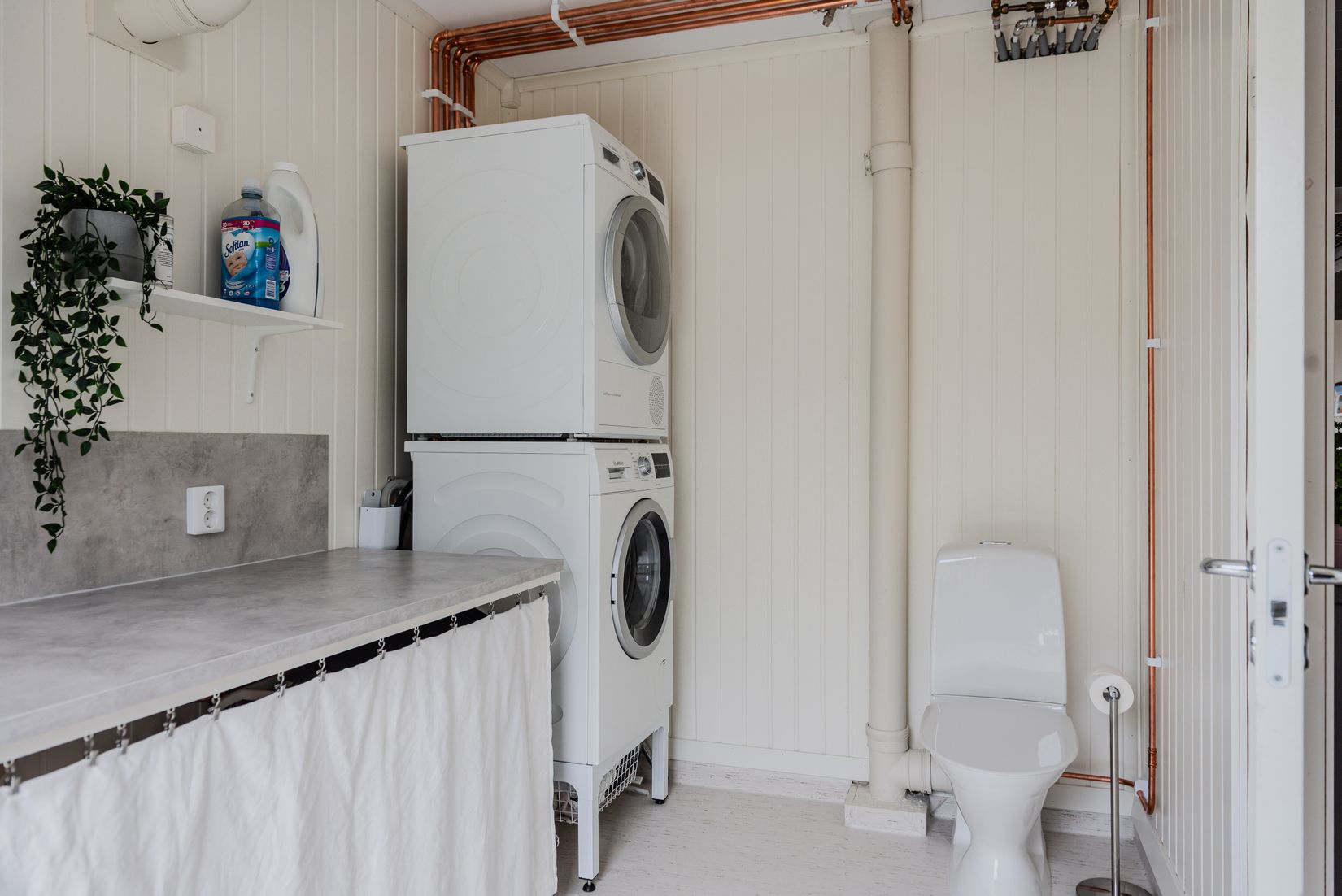 Villa, Radhus, Dyarnevägen 4, Bålsta Mansängen, Håbo