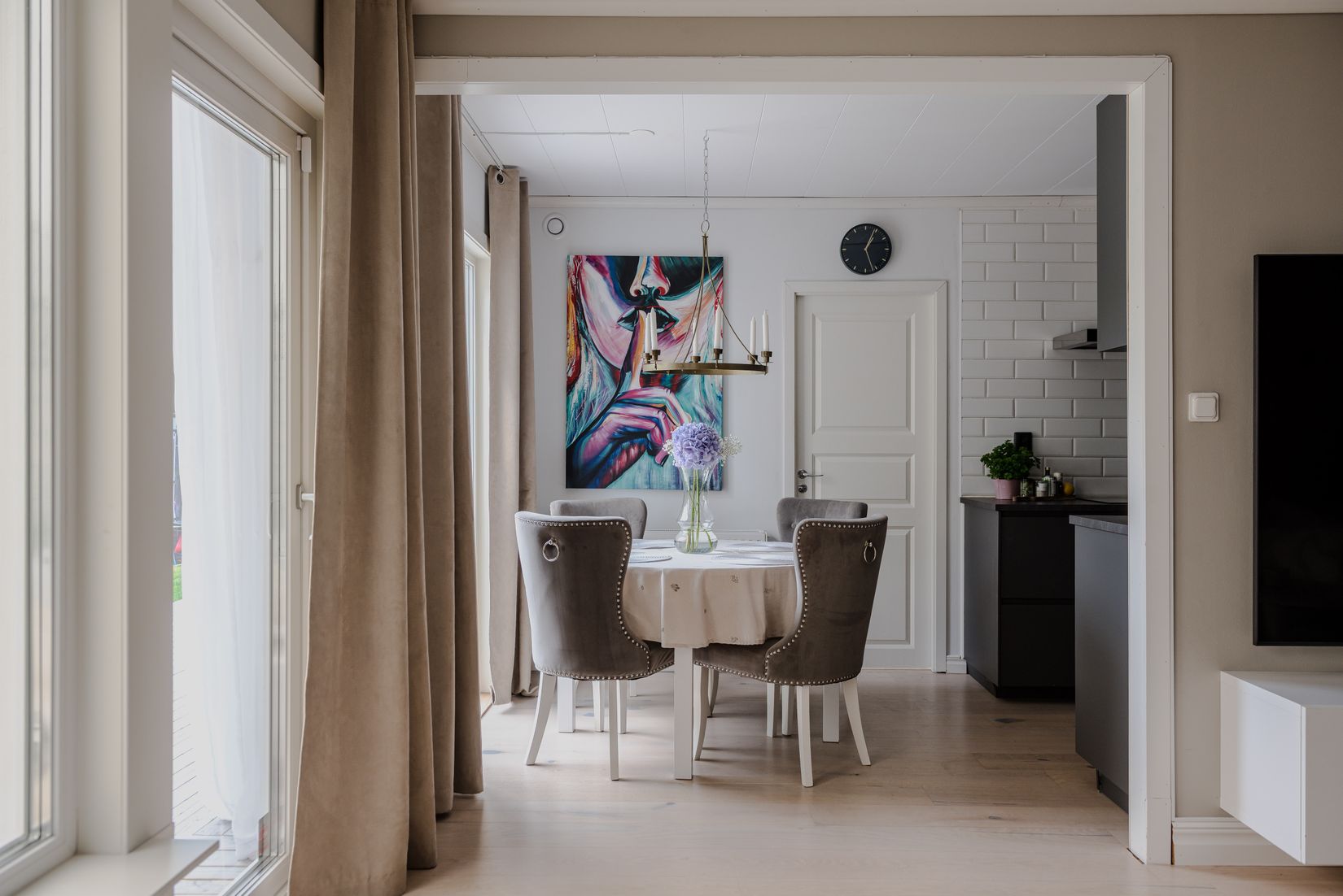 Villa, Radhus, Dyarnevägen 4, Bålsta Mansängen, Håbo