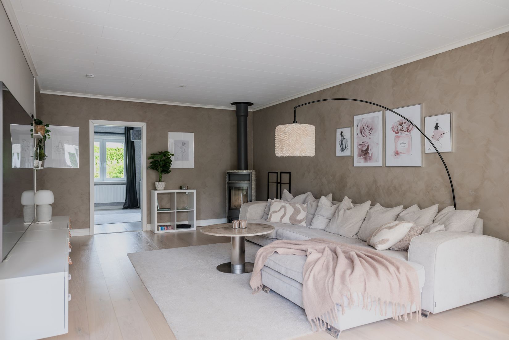 Villa, Radhus, Dyarnevägen 4, Bålsta Mansängen, Håbo