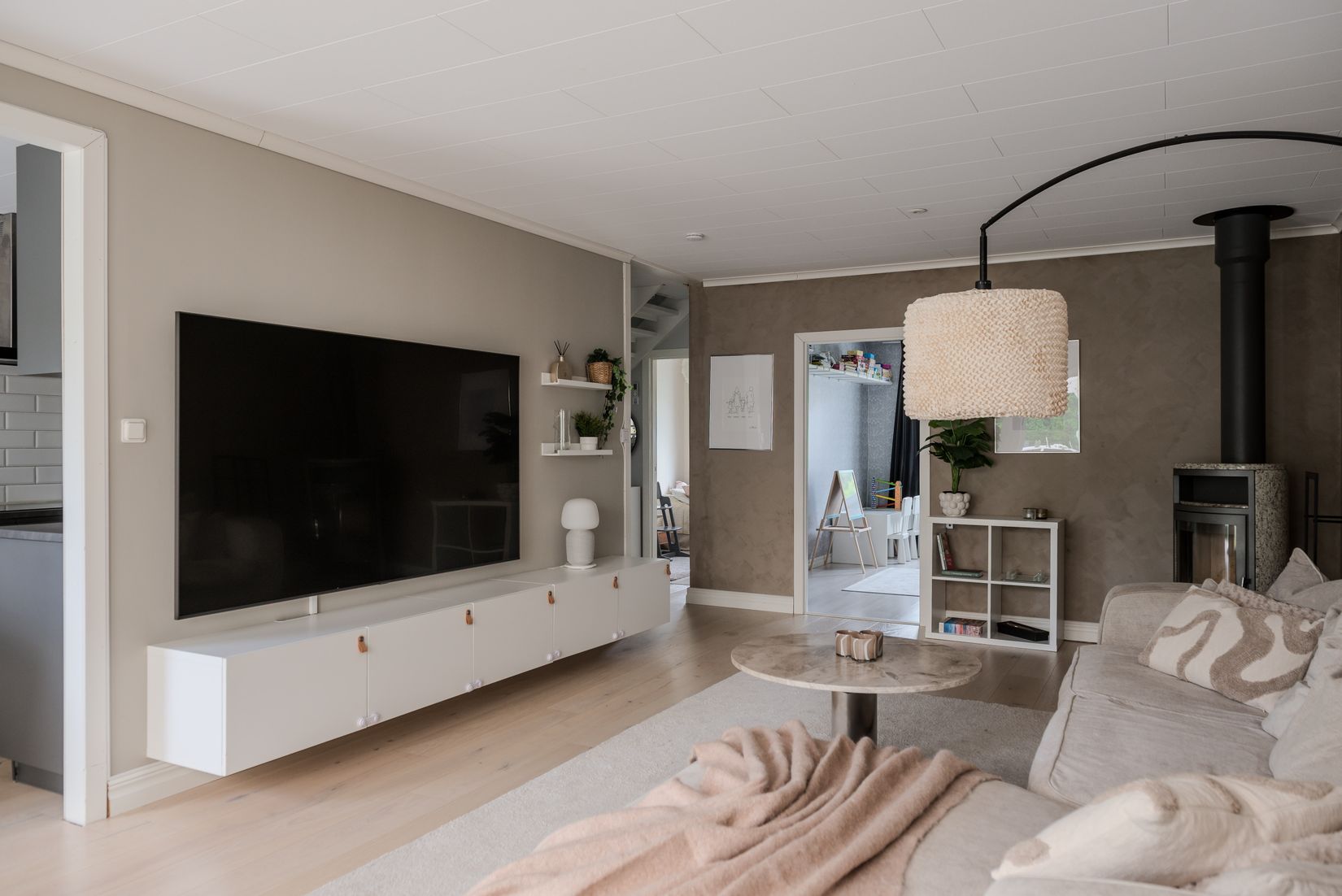 Villa, Radhus, Dyarnevägen 4, Bålsta Mansängen, Håbo