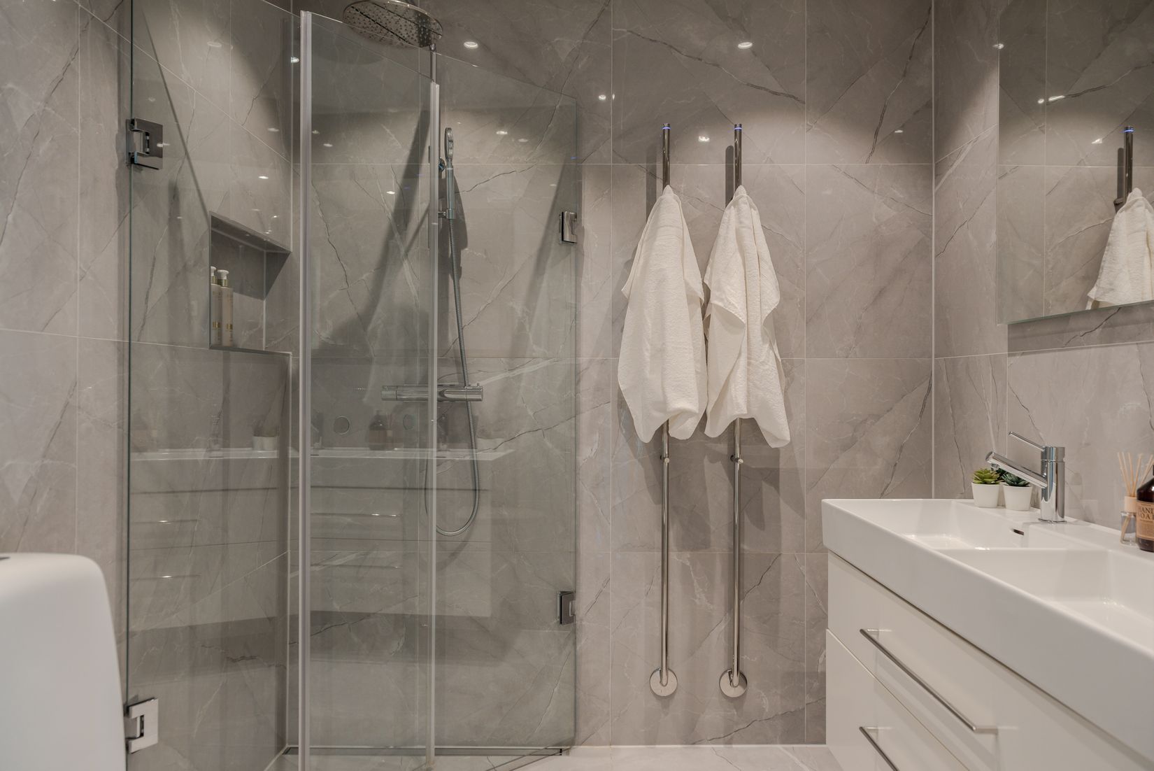 Villa, Radhus, Dyarnevägen 4, Bålsta Mansängen, Håbo