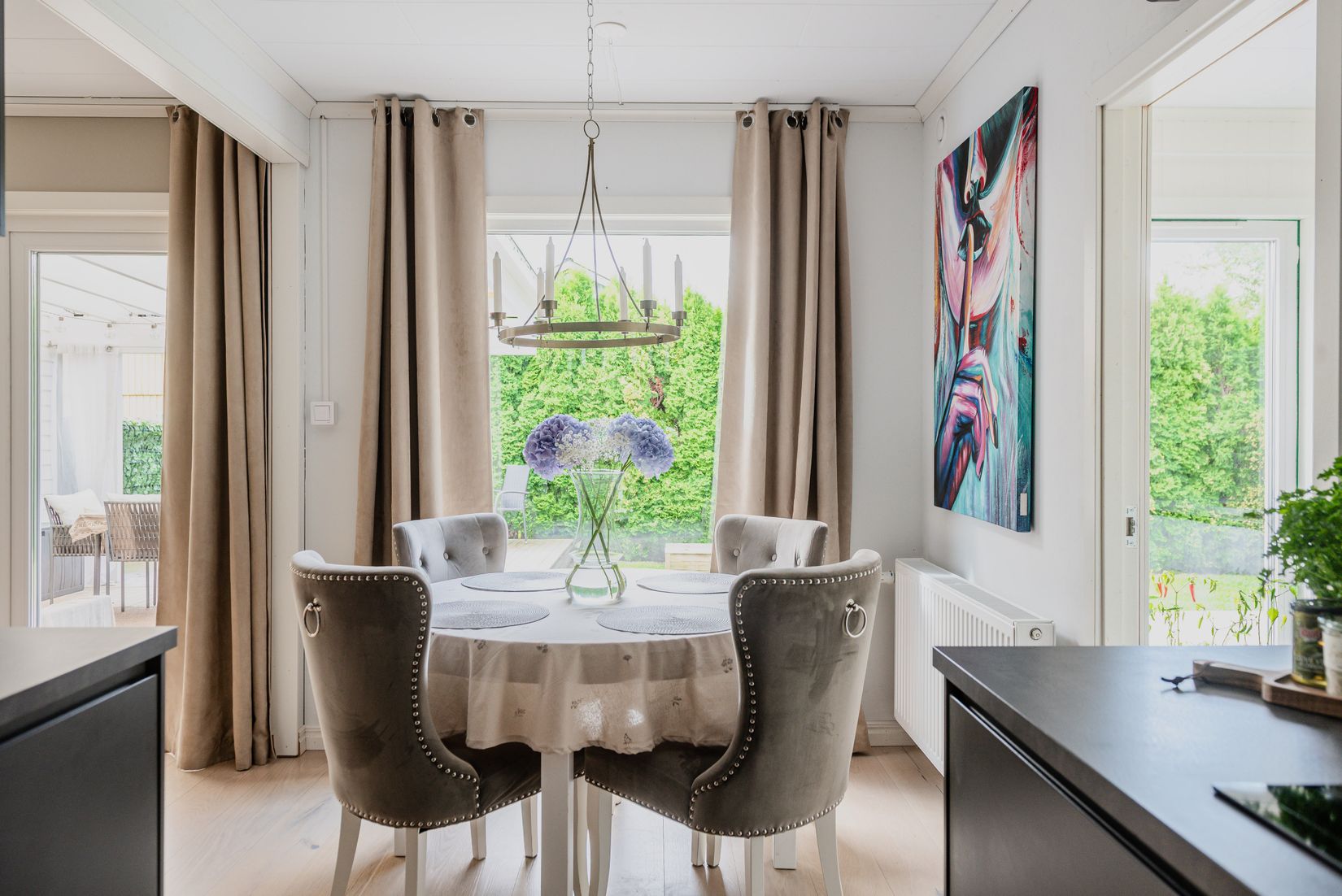 Villa, Radhus, Dyarnevägen 4, Bålsta Mansängen, Håbo