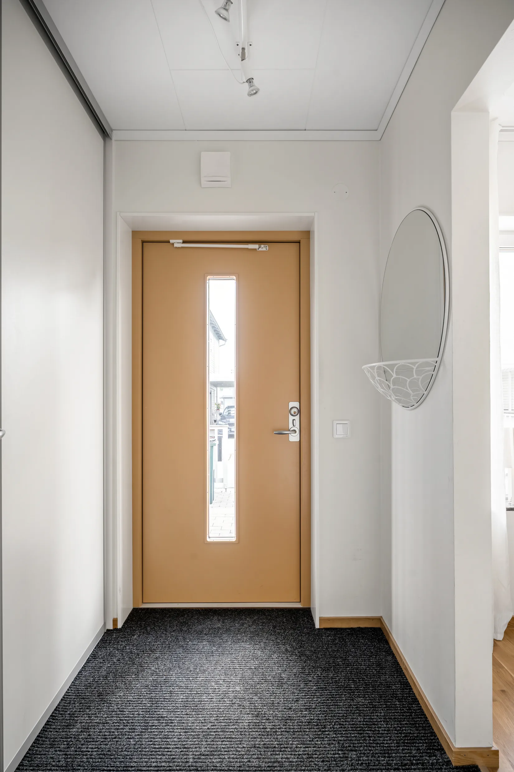 Bostadsrätt, Radhus, Silverskattsvägen 1B, Täljö, Österåker