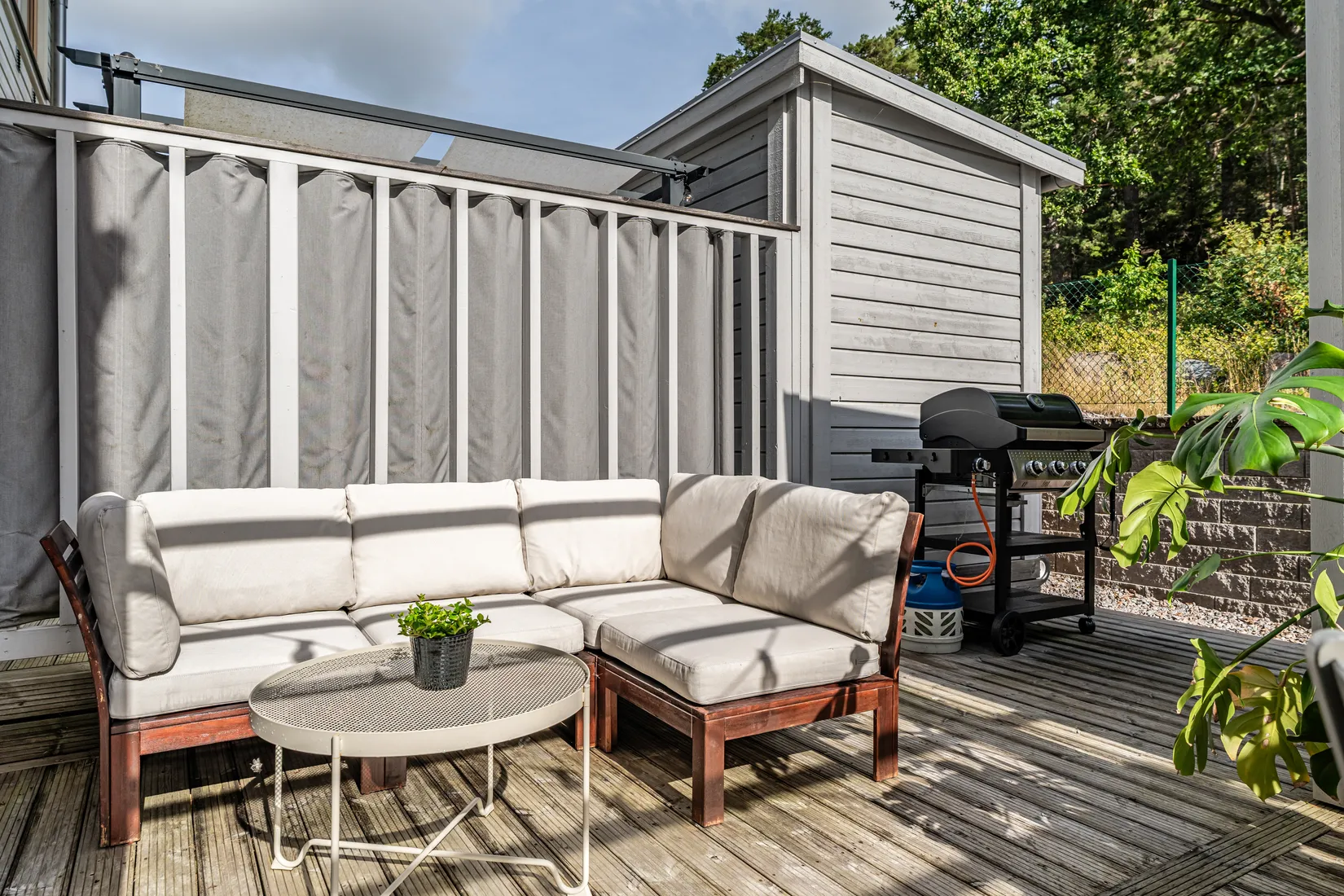 Bostadsrätt, Radhus, Silverskattsvägen 1B, Täljö, Österåker