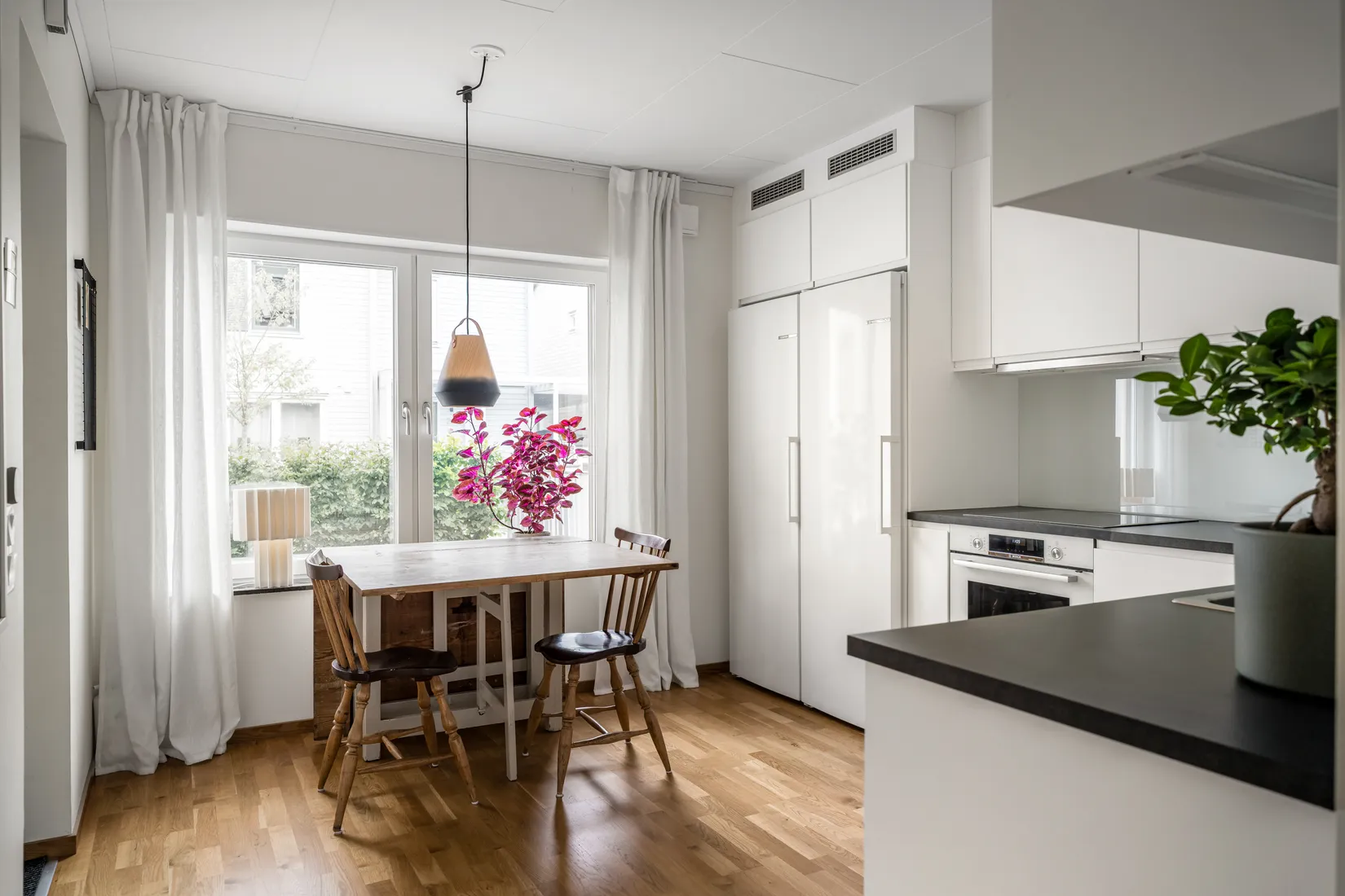 Bostadsrätt, Radhus, Silverskattsvägen 1B, Täljö, Österåker