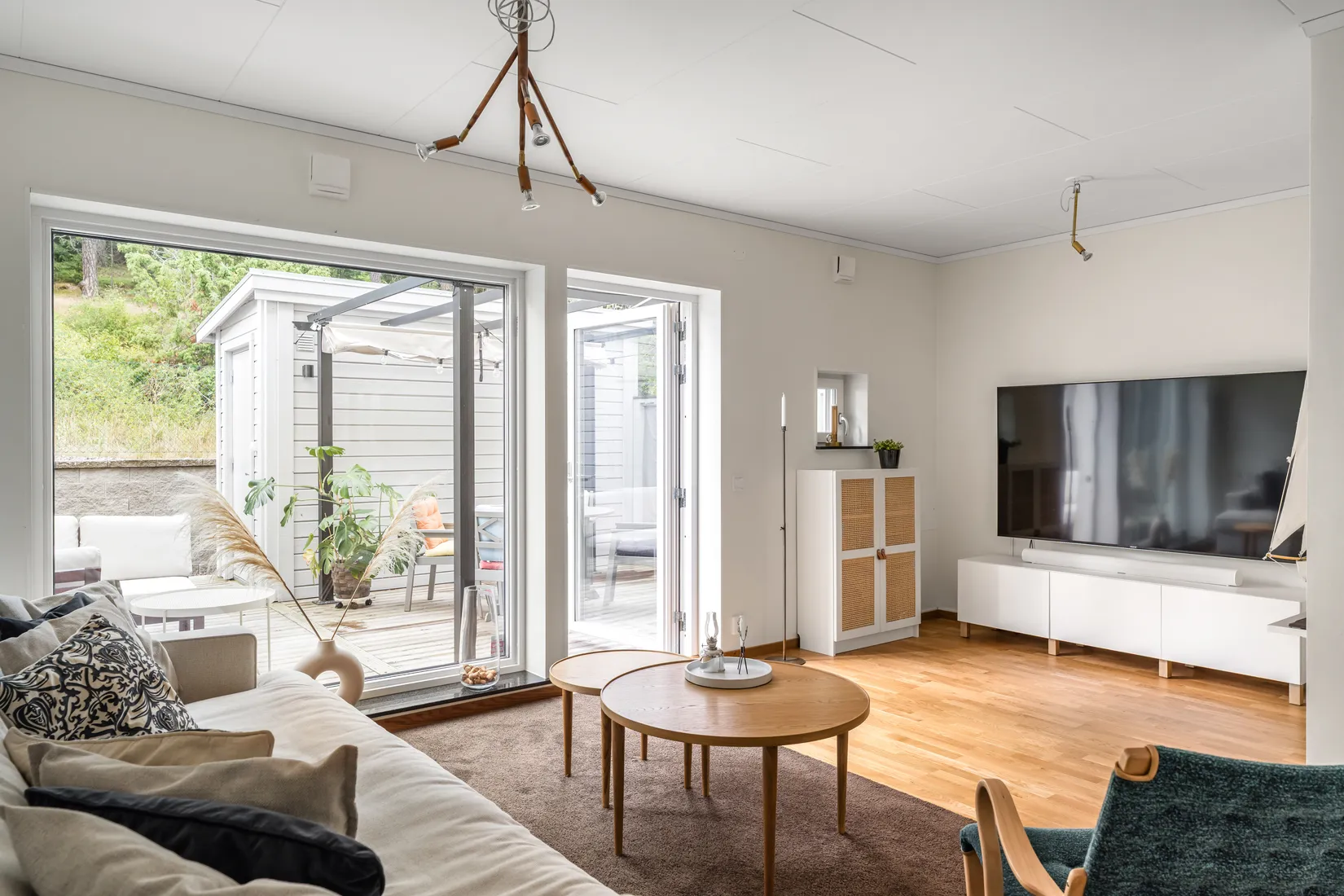 Bostadsrätt, Radhus, Silverskattsvägen 1B, Täljö, Österåker