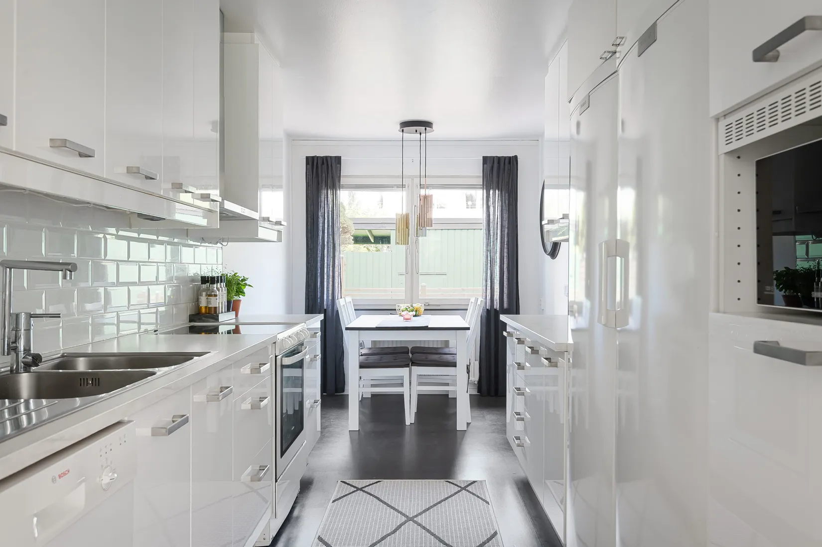 Villa, Radhus, Backavägen 12F, Katrineholm Söder, Katrineholm