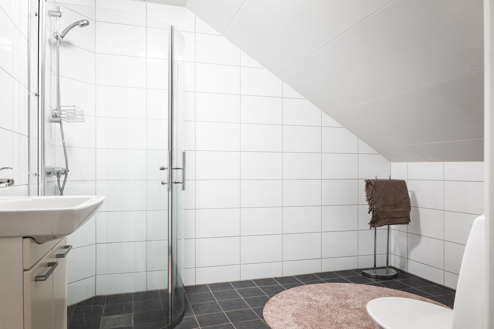 Bostadsrätt, Radhus, Kråkedalsvägen 24, Hjälteby, Tjörn