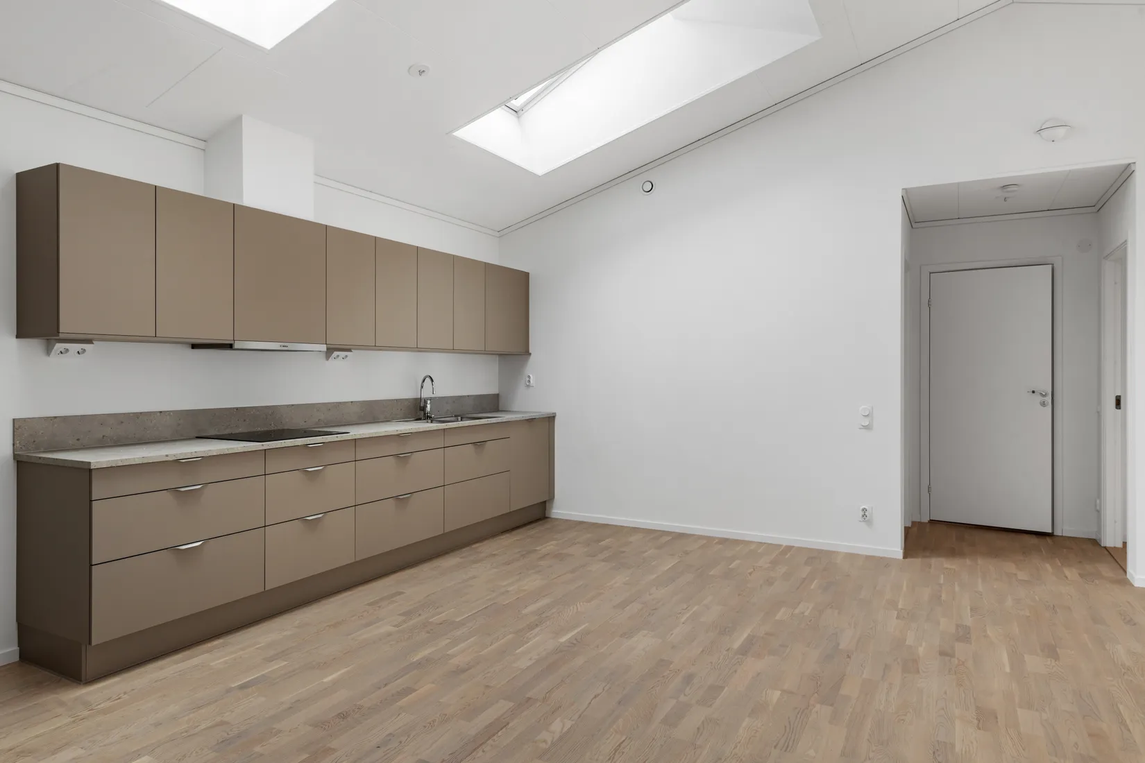 Bostadsrätt, Radhus, Råstugevägen 16, Hägerneholm, Arninge, Täby