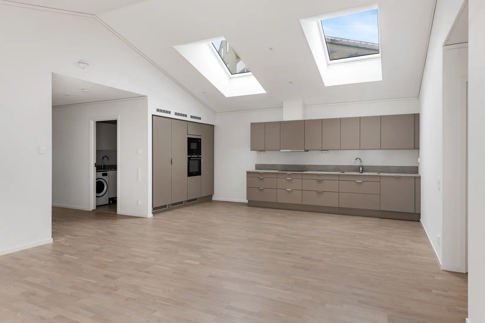 Bostadsrätt, Radhus, Råstugevägen 16, Hägerneholm, Arninge, Täby