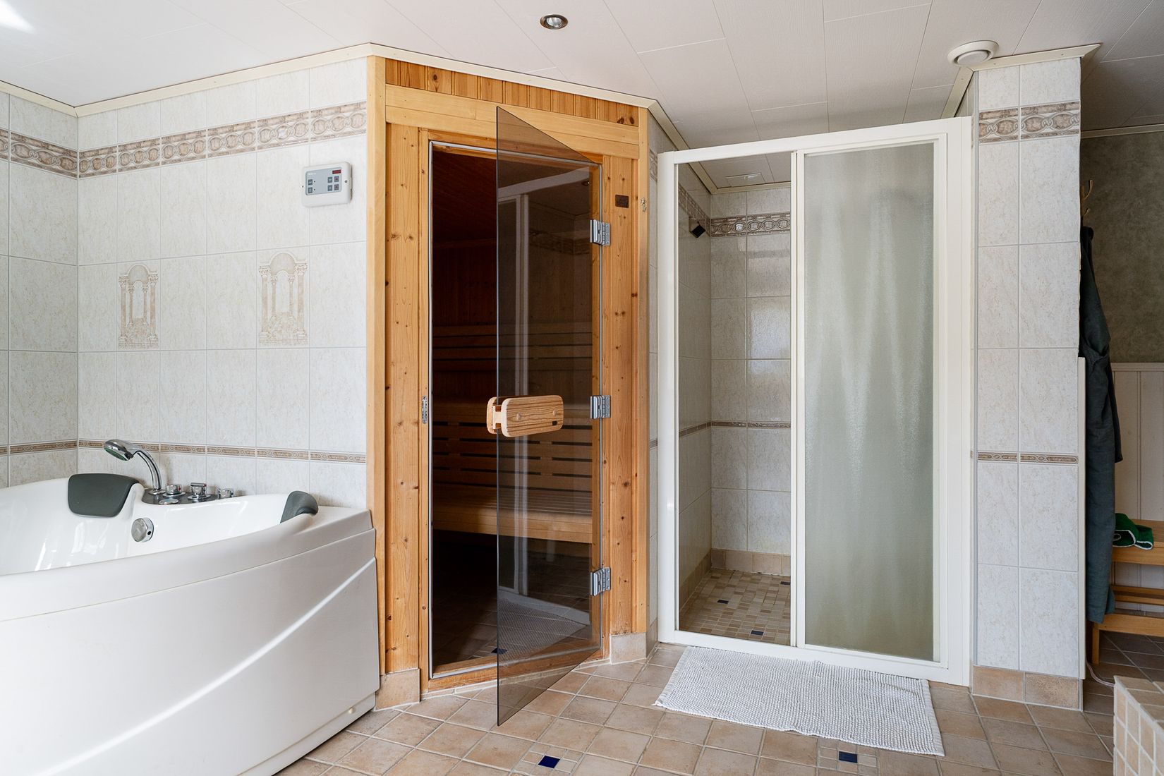 Villa, Furuvägen 4, Hagalund, Nyköping