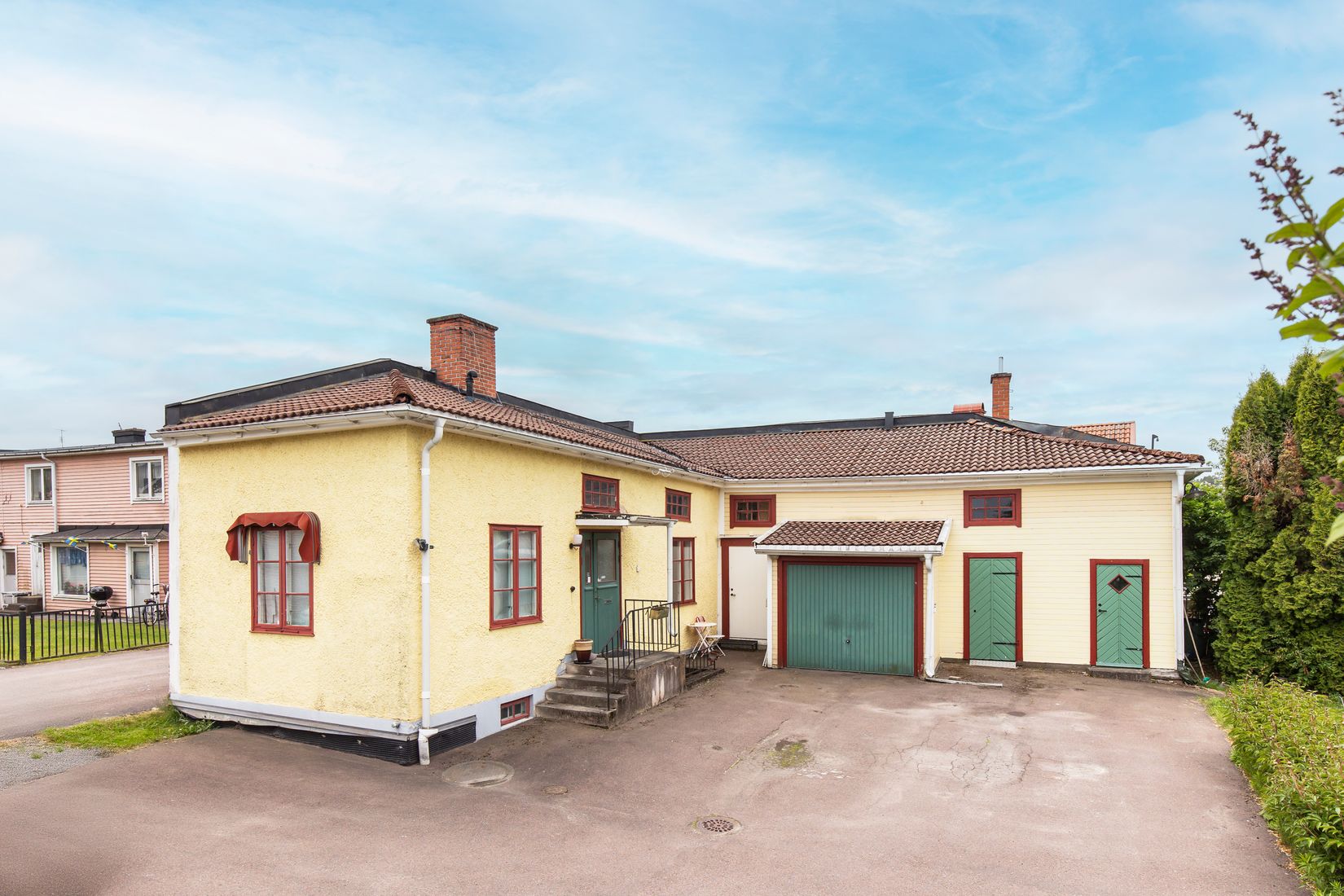 Villa, Irisdalsgatan 2, Centralt, Kristinehamn