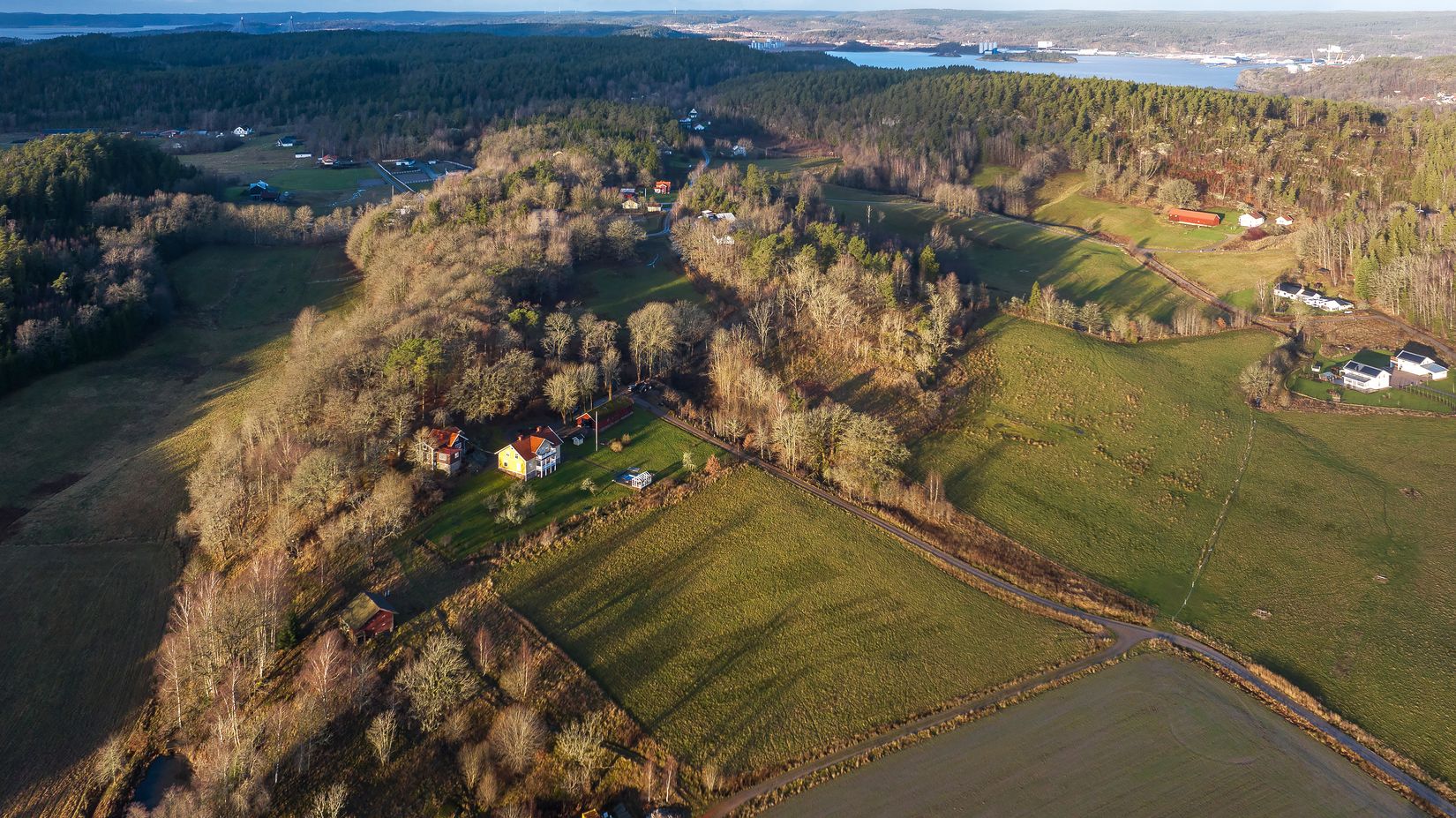 Gård/Skog, Hässleröd 717, Uddevalla